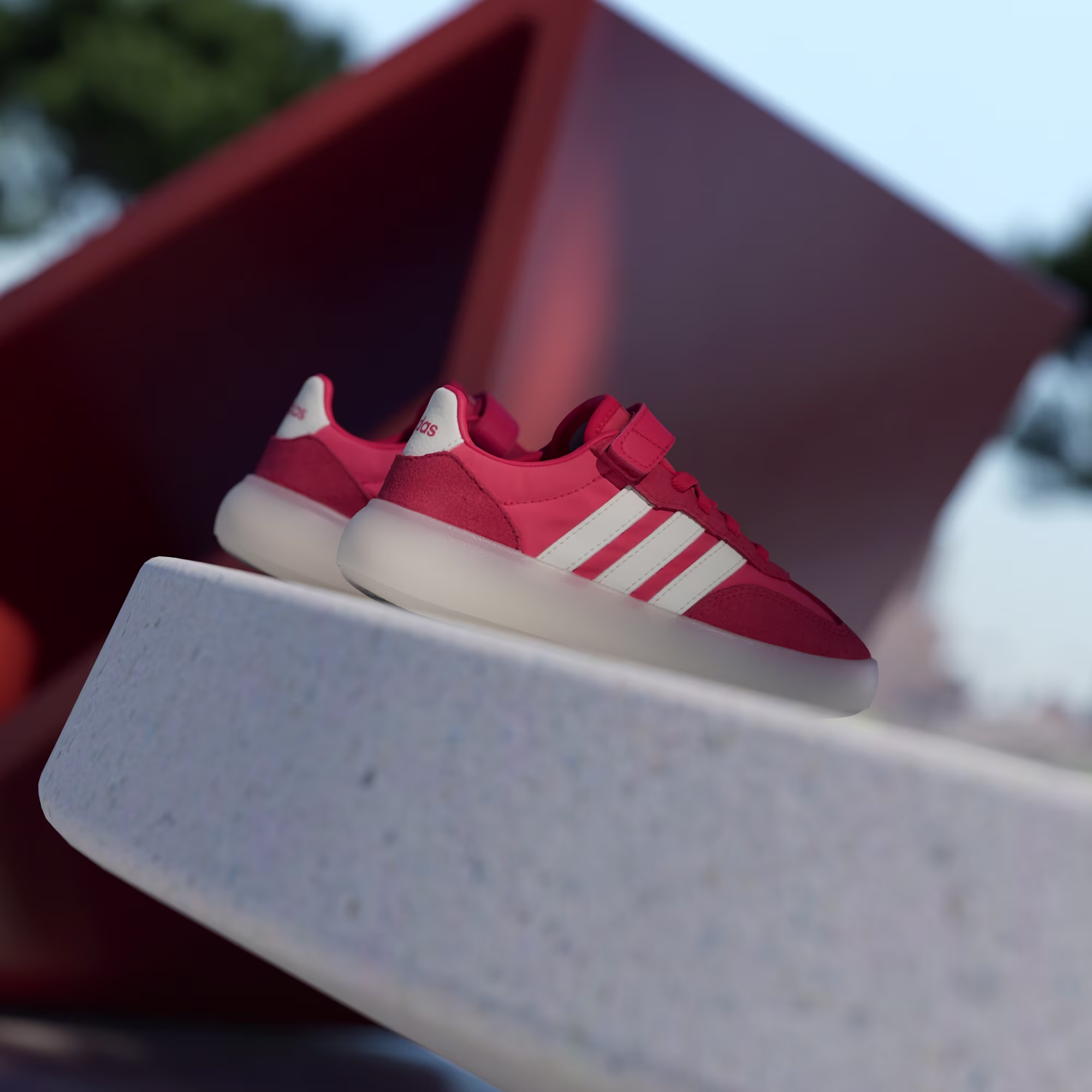 Adidas ბავშვის სპორტული ფეხსაცმელი