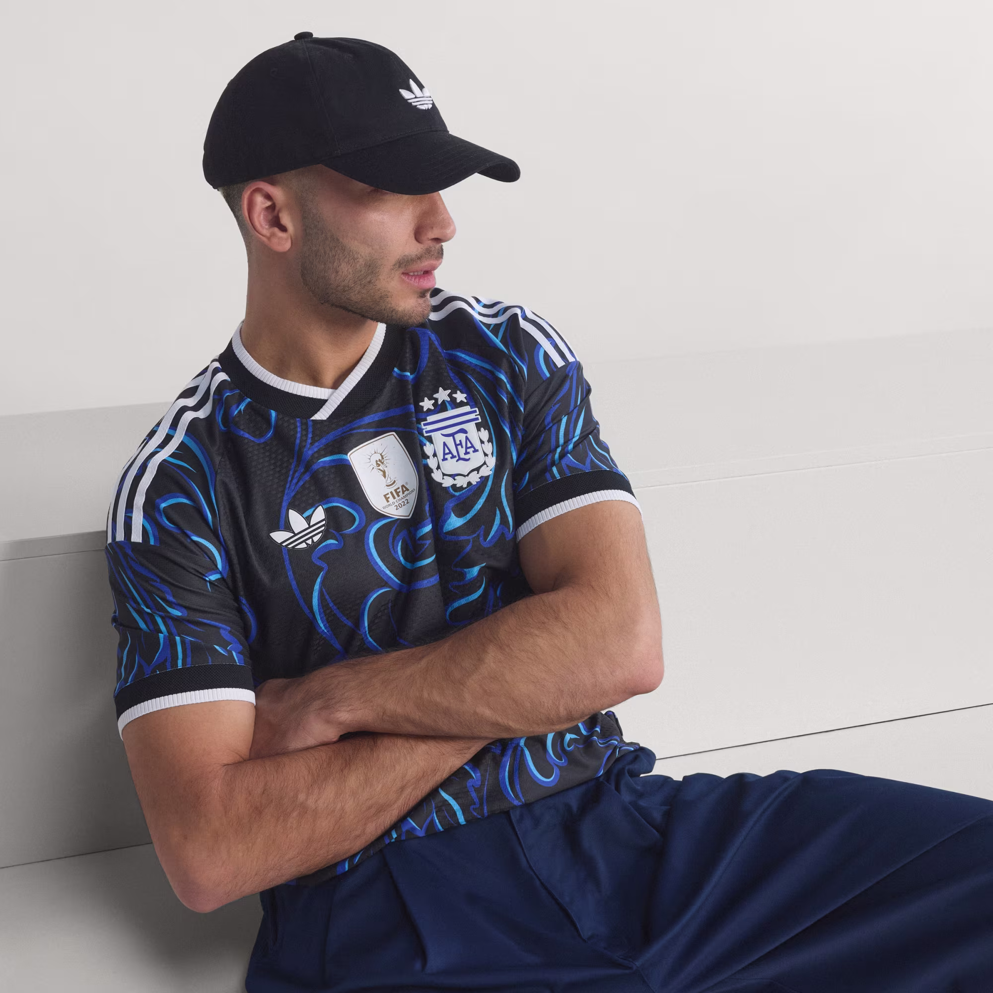 Adidas მამაკაცის მაისური