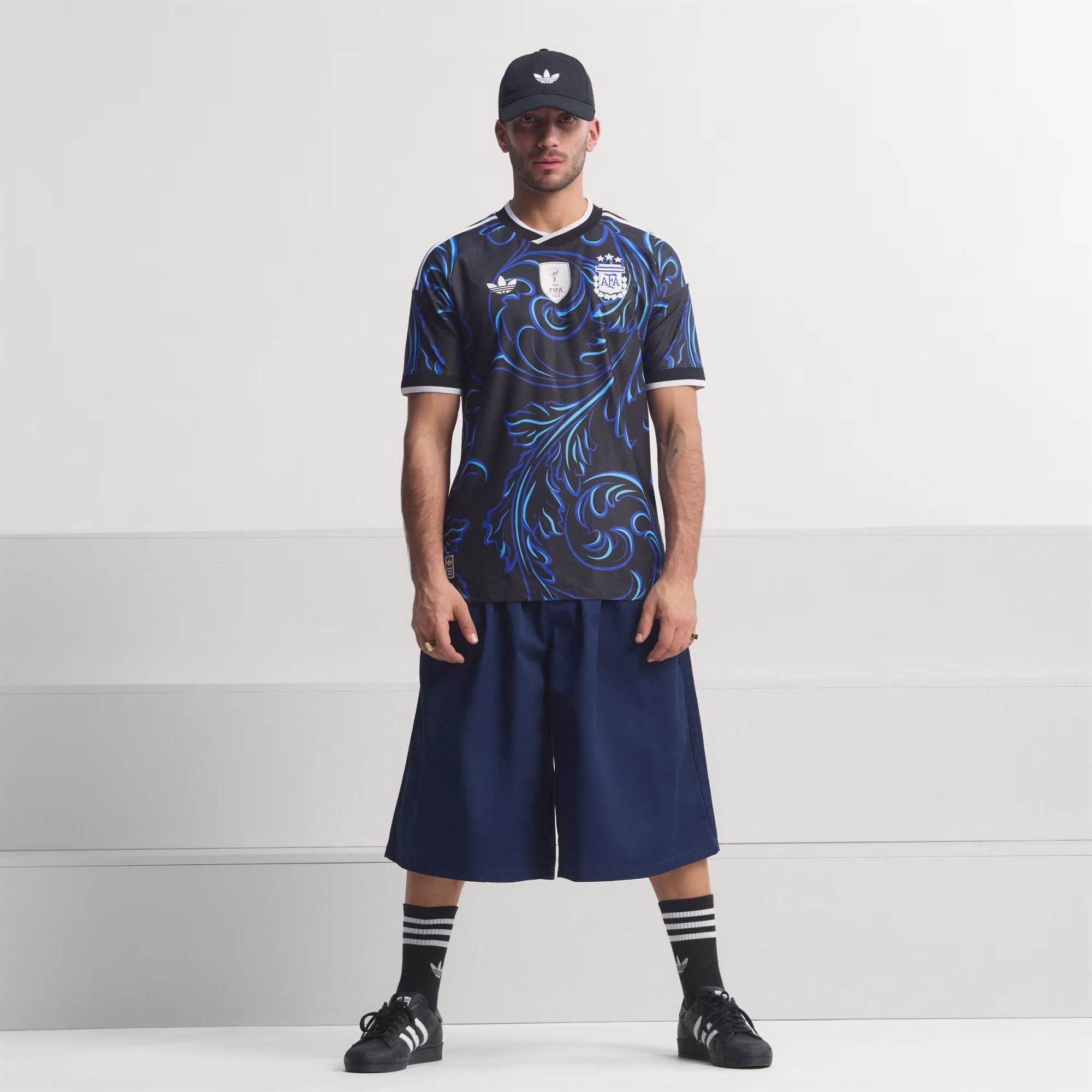 Adidas მამაკაცის მაისური