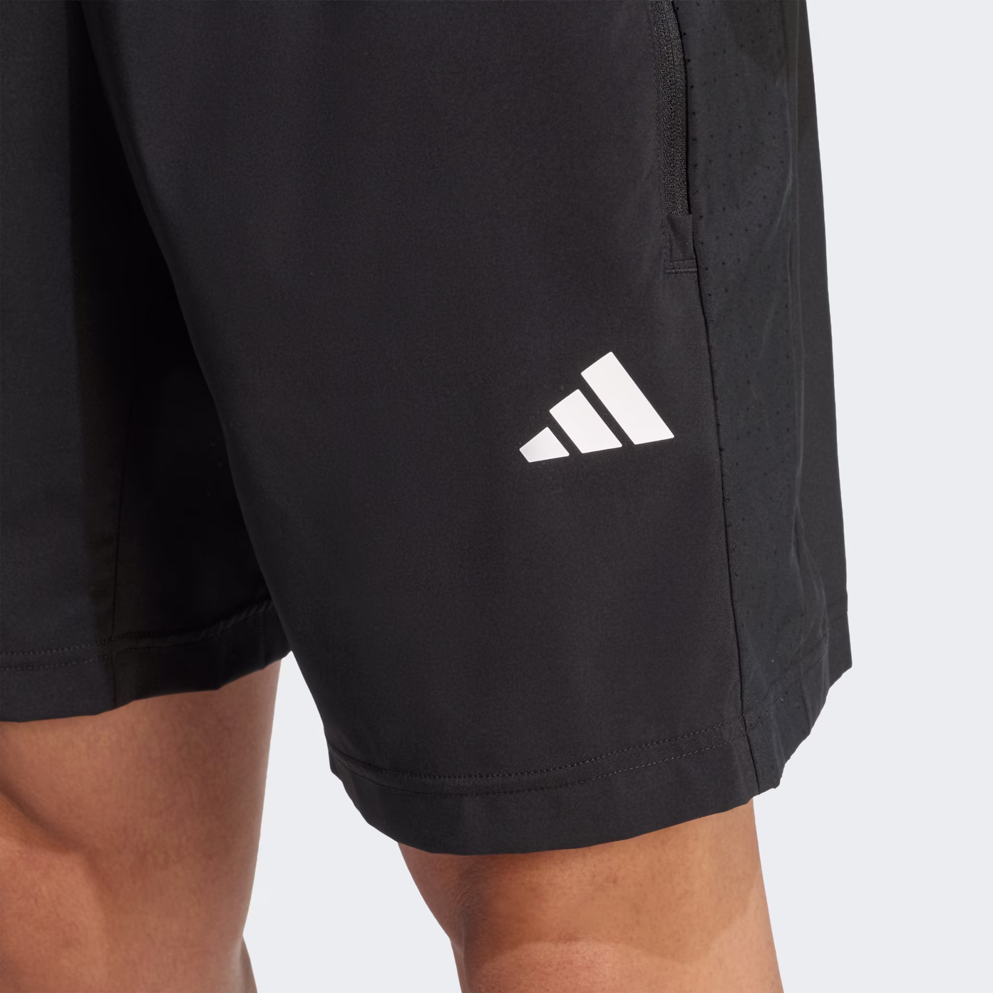 Adidas მამაკაცის შორტი