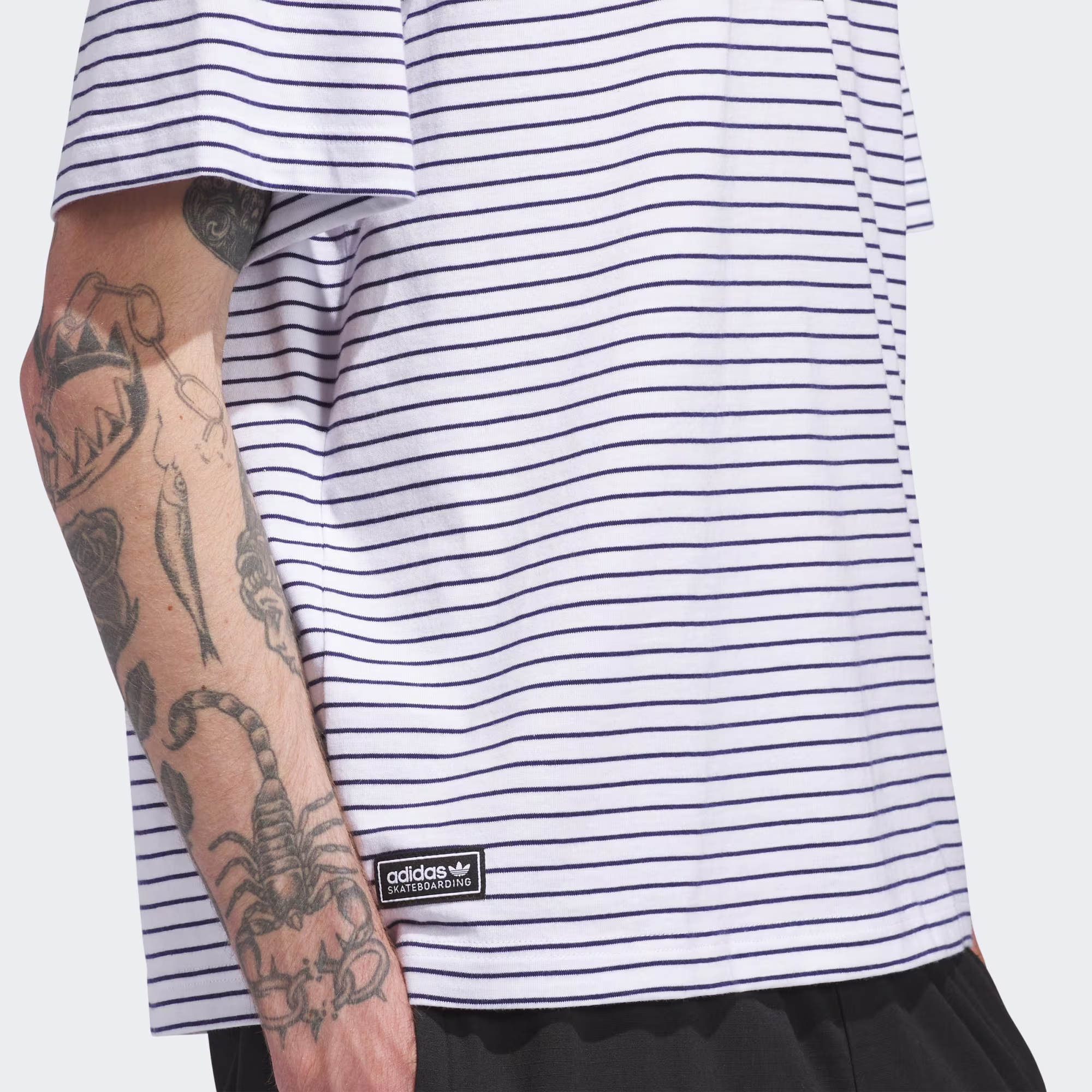Adidas მამაკაცის მაისური