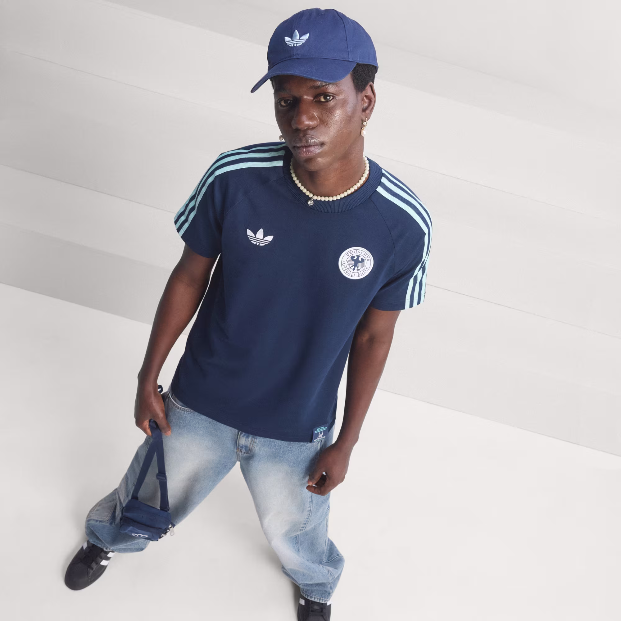 Adidas მამაკაცის მაისური