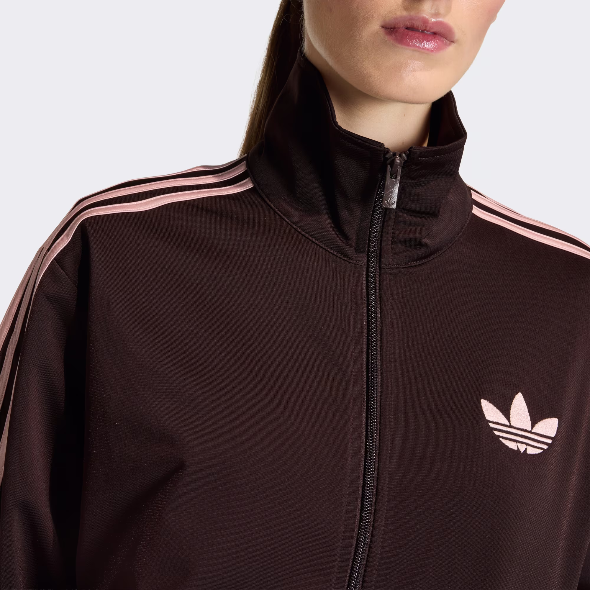 Adidas ქალის ჯემპრი