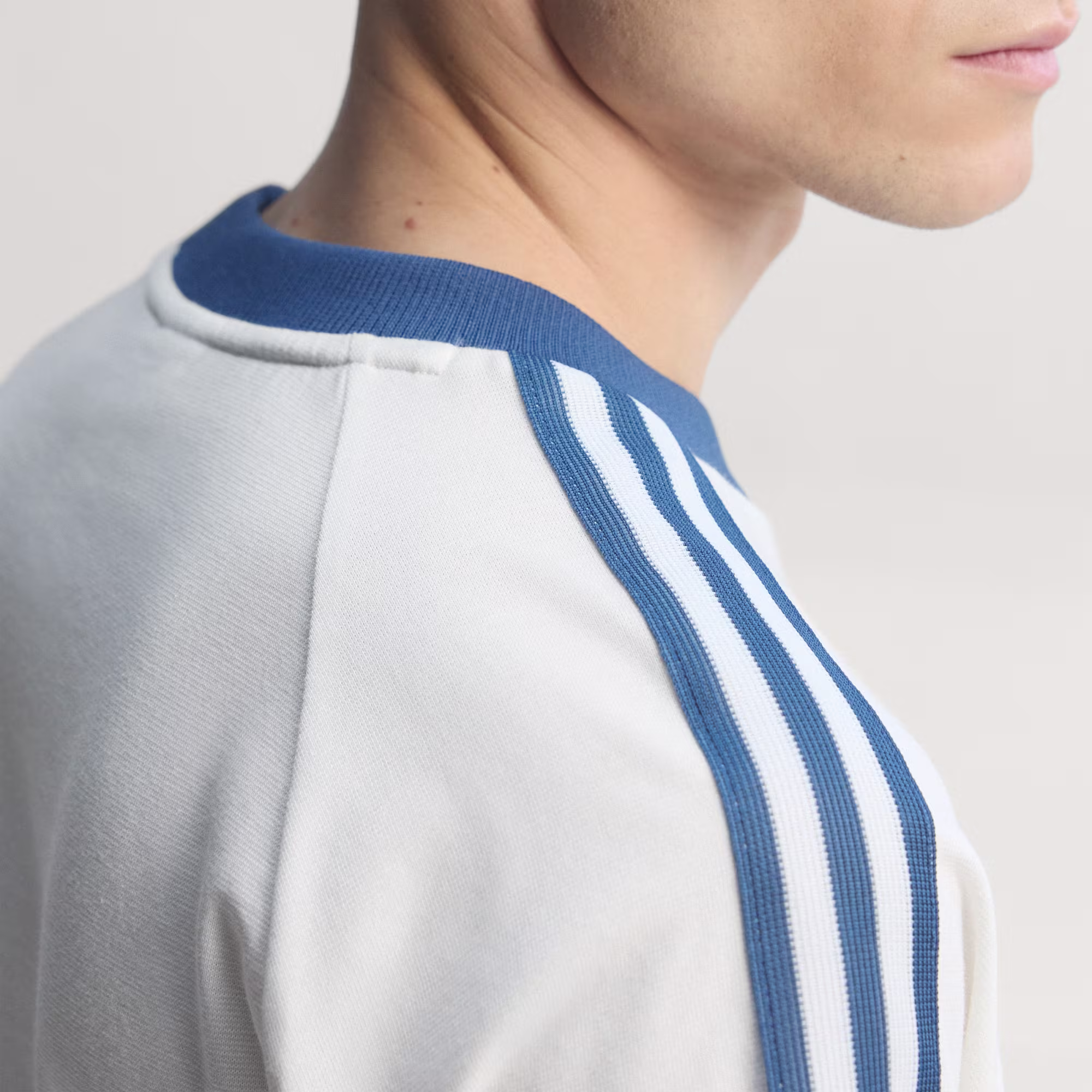 Adidas მამაკაცის მაისური