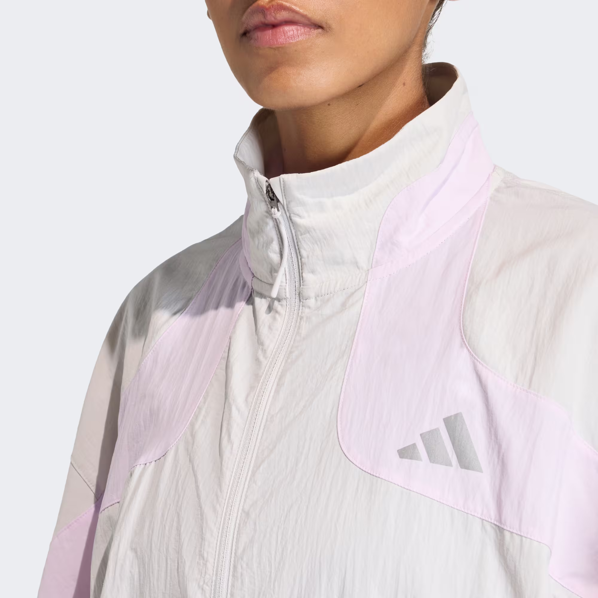 Adidas ქალის  ქურთუკი
