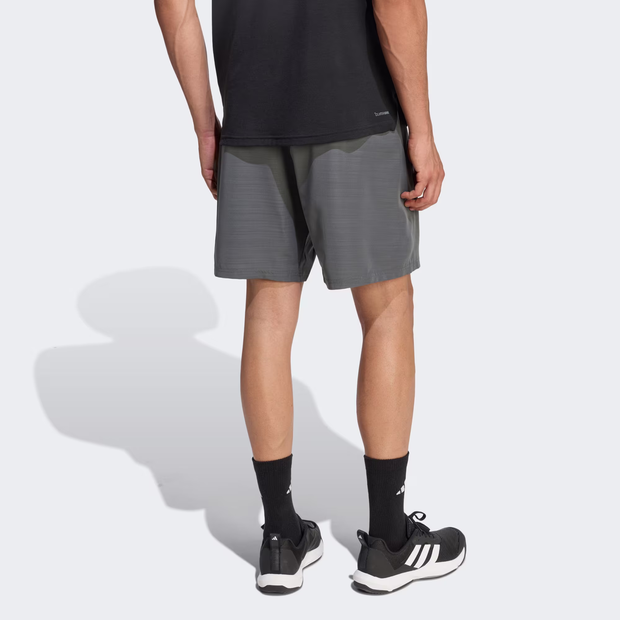 Adidas მამაკაცის შორტი