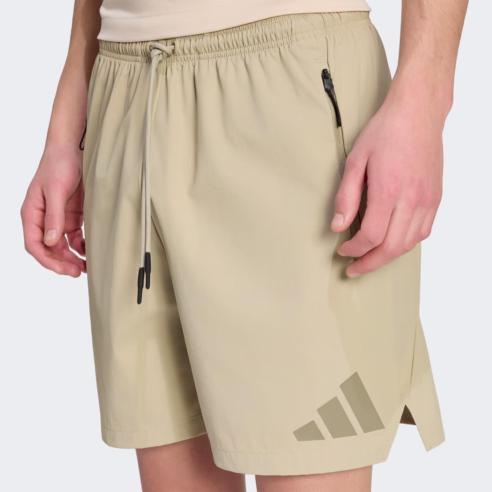 Adidas მამაკაცის შორტი