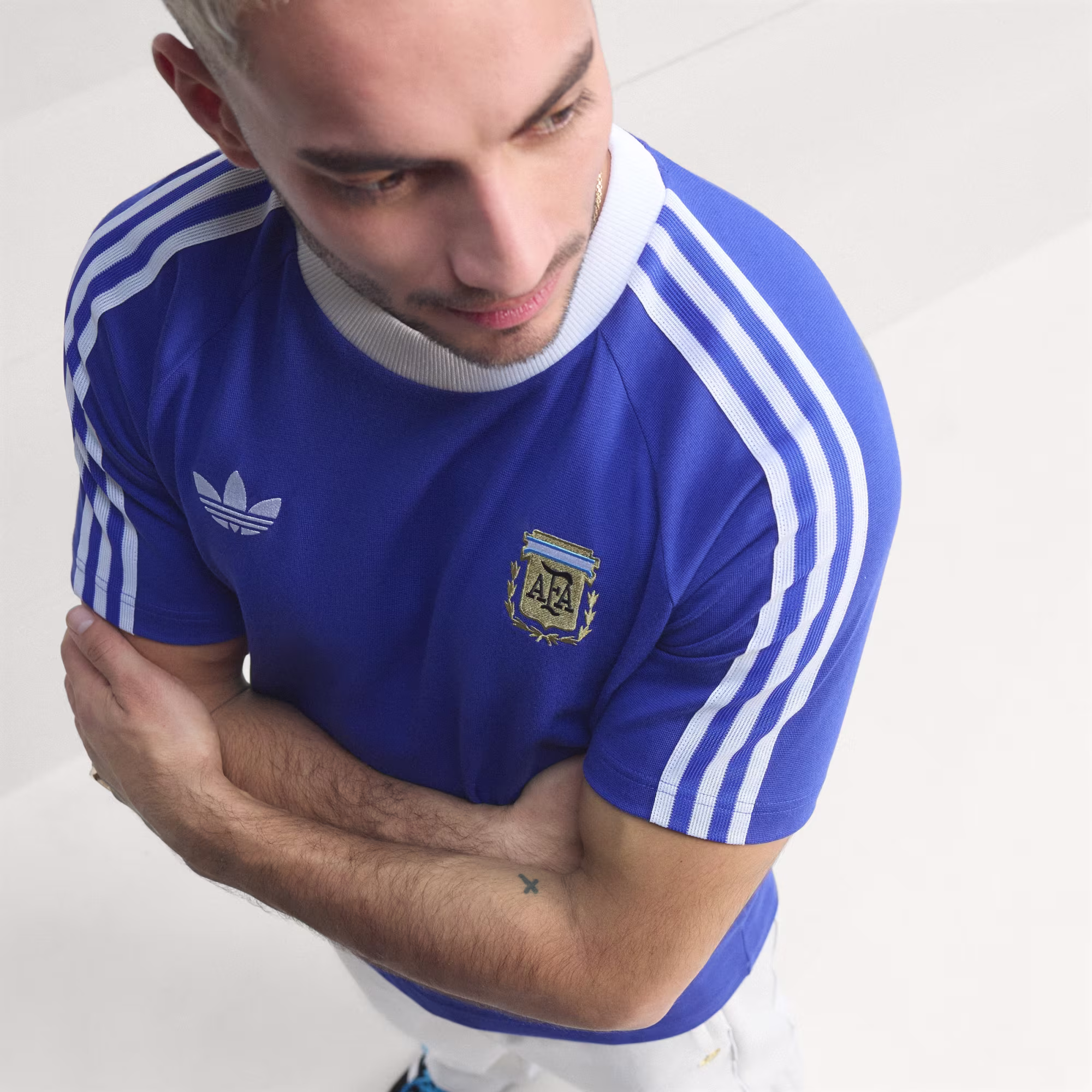 Adidas მამაკაცის მაისური