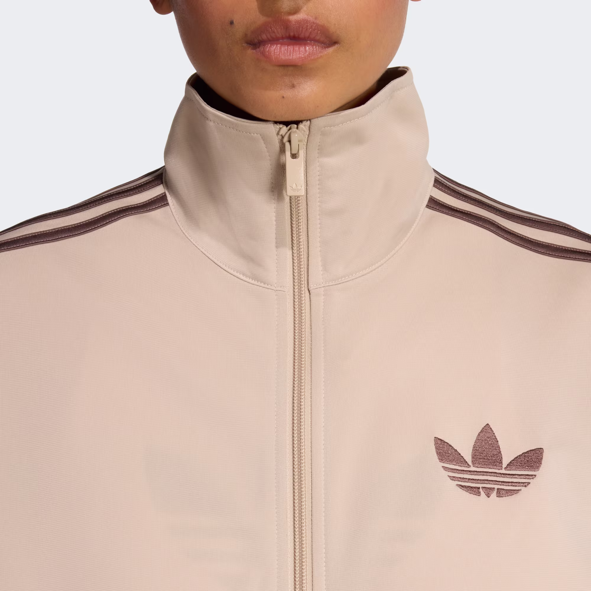 Adidas ქალის ჯემპრი