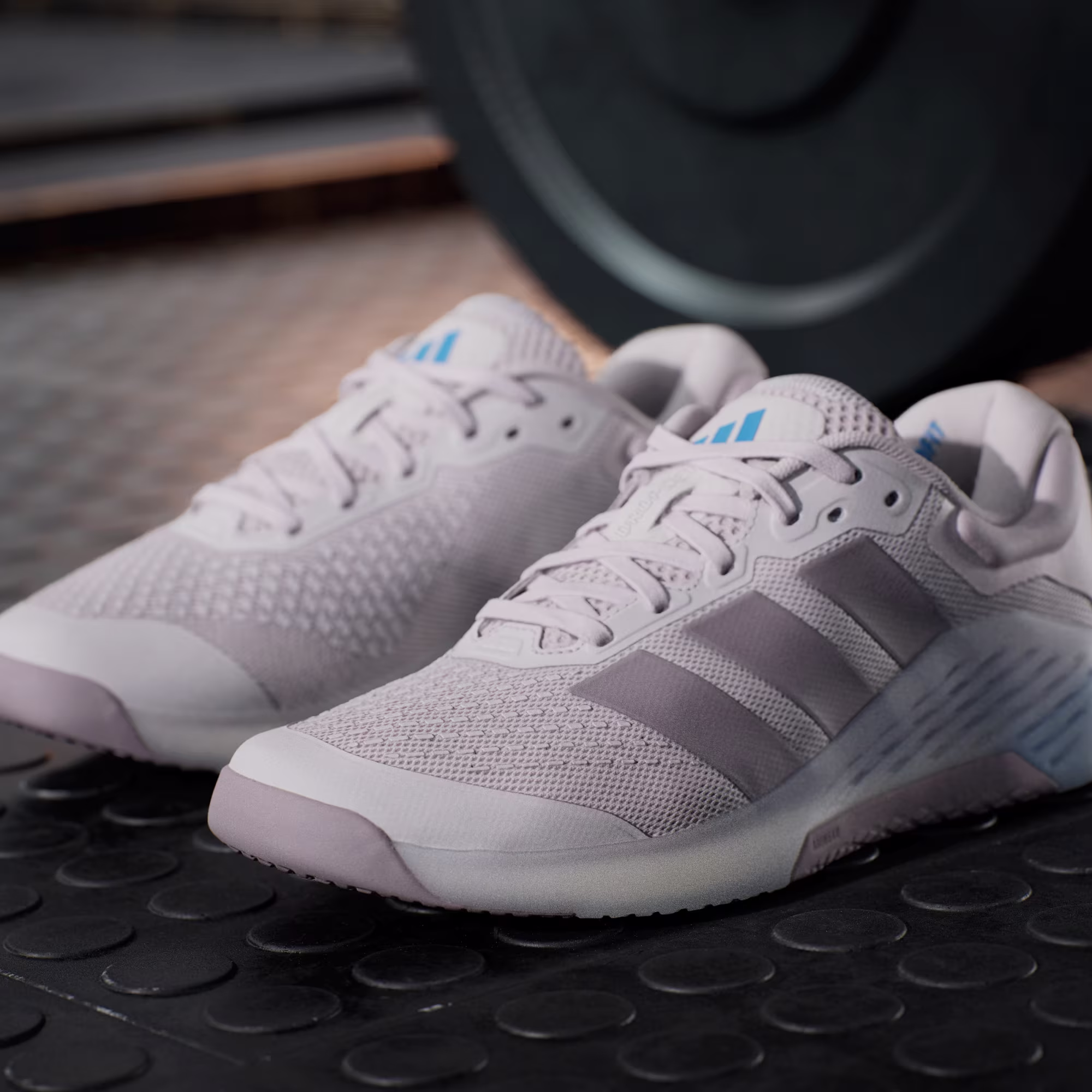 Adidas ქალის სპორტული ფეხსაცმელი