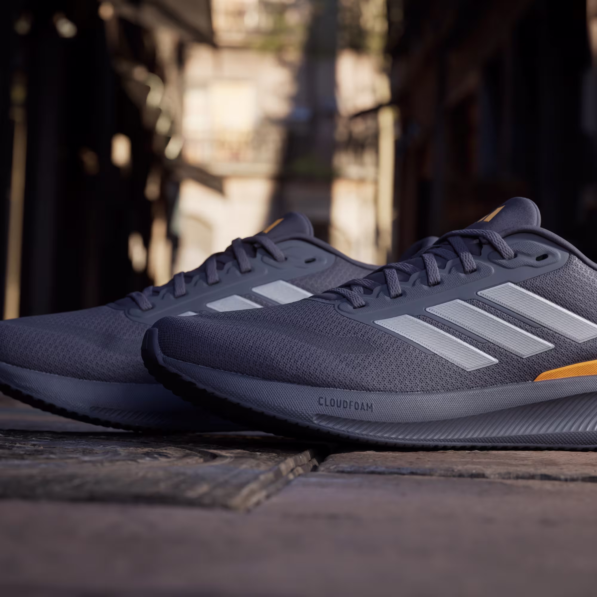 Adidas მამაკაცის სპორტული ფეხსაცმელი