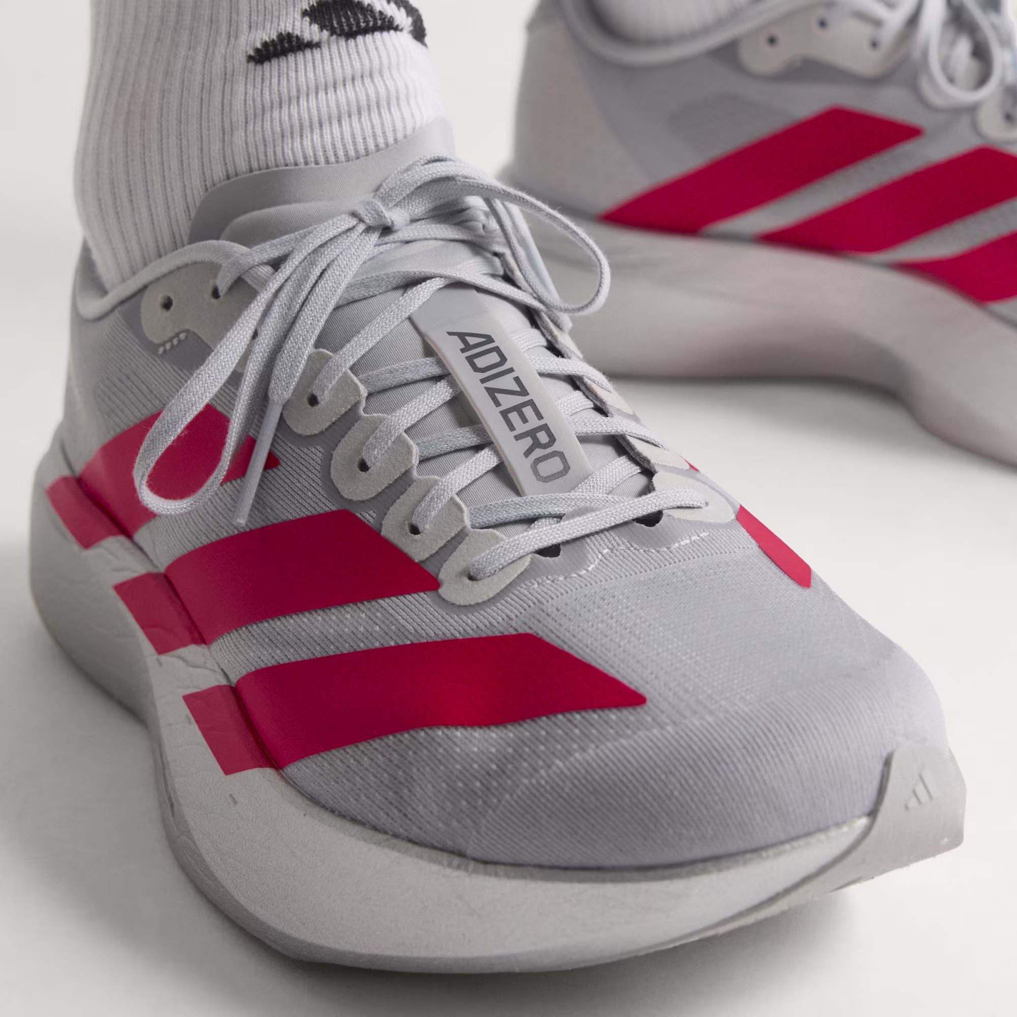 Adidas მამაკაცის სპორტული ფეხსაცმელი