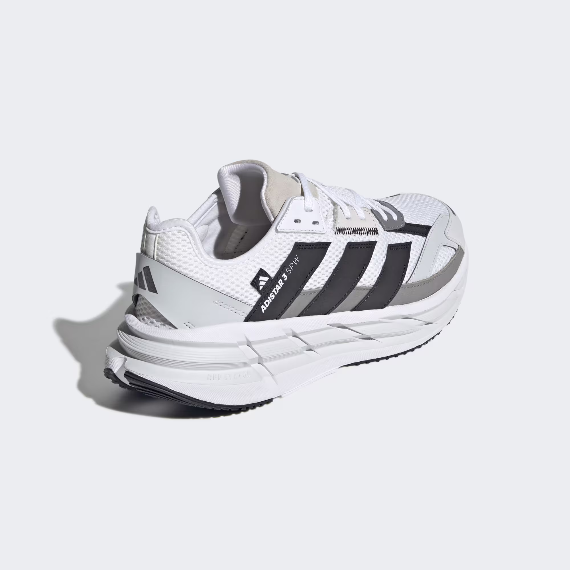 Adidas მამაკაცის სპორტული ფეხსაცმელი