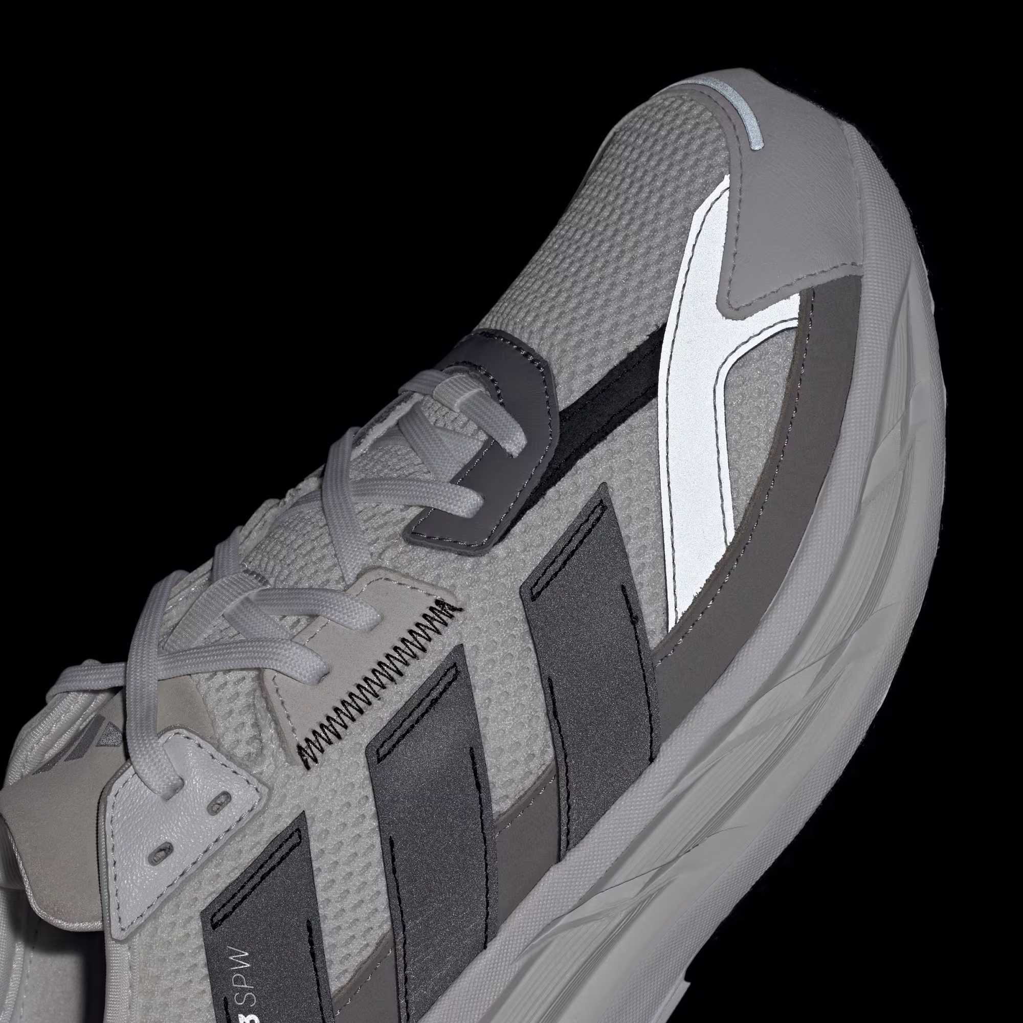 Adidas მამაკაცის სპორტული ფეხსაცმელი