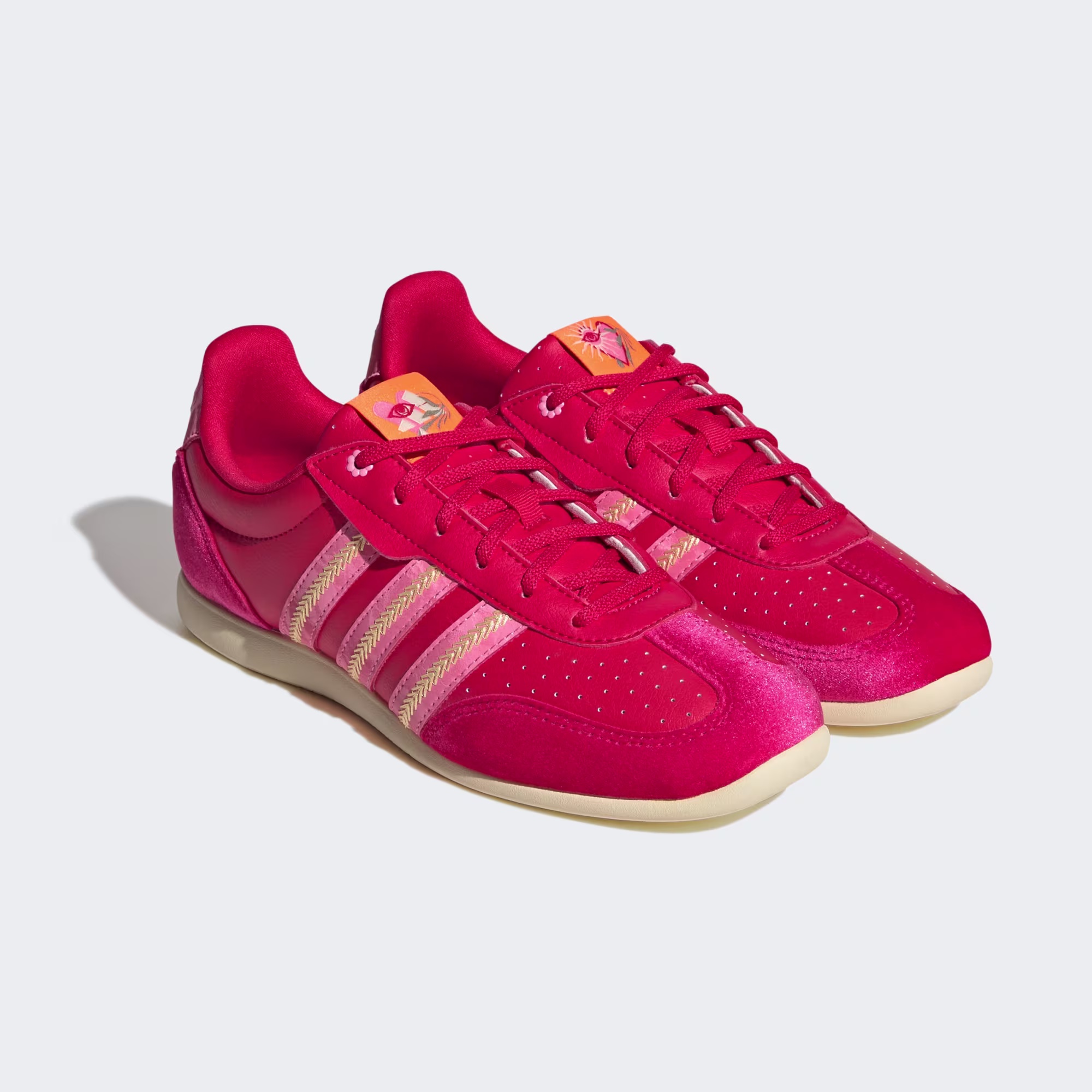 Adidas ქალის სპორტული ფეხსაცმელი