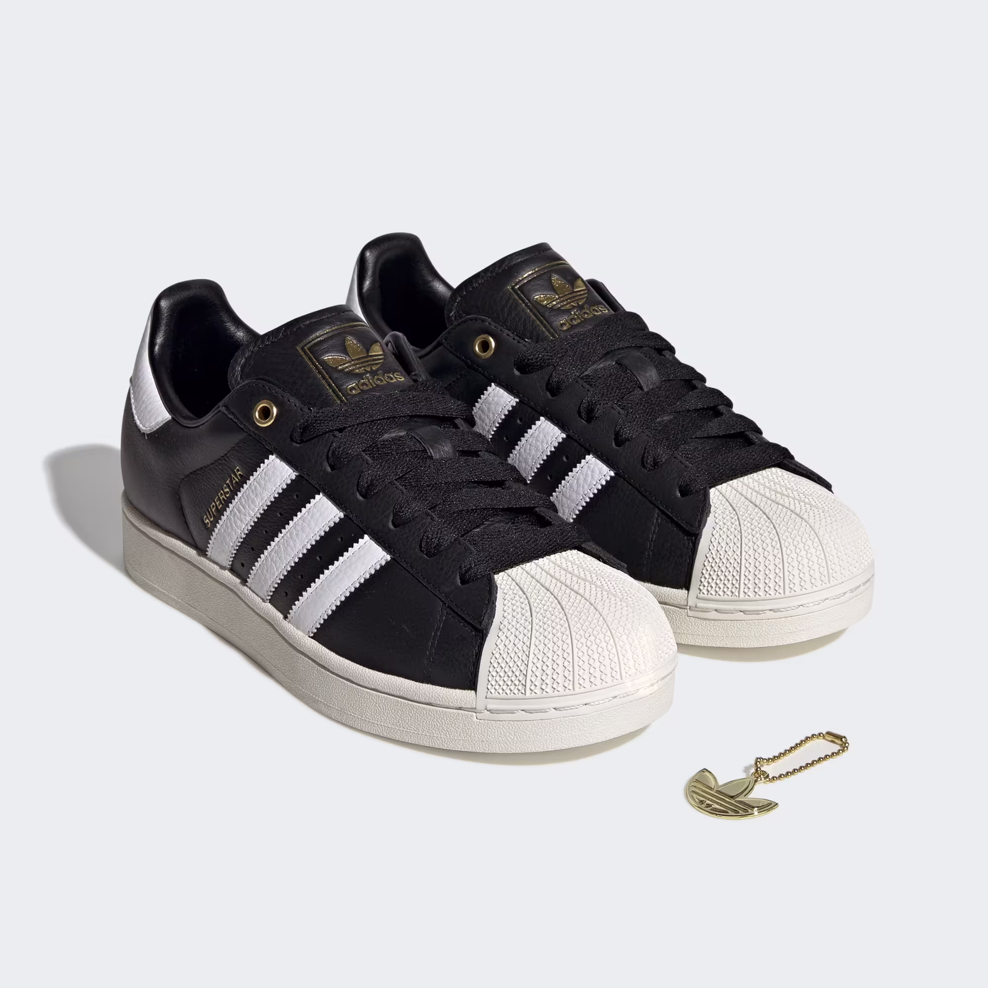 Adidas მამაკაცის სპორტული ფეხსაცმელი