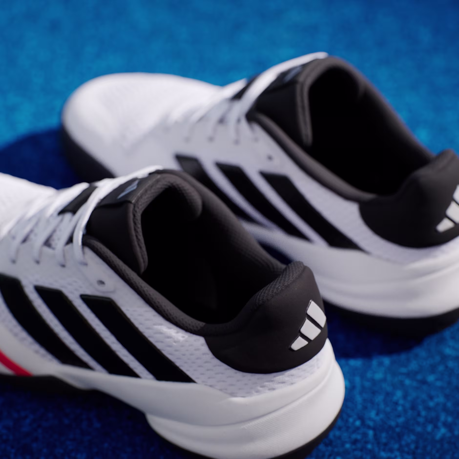 Adidas ბავშვის სპორტული ფეხსაცმელი