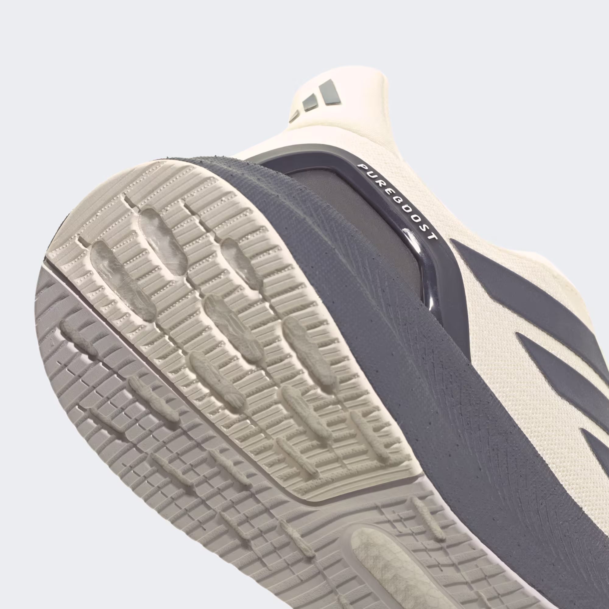 Adidas მამაკაცის სპორტული ფეხსაცმელი