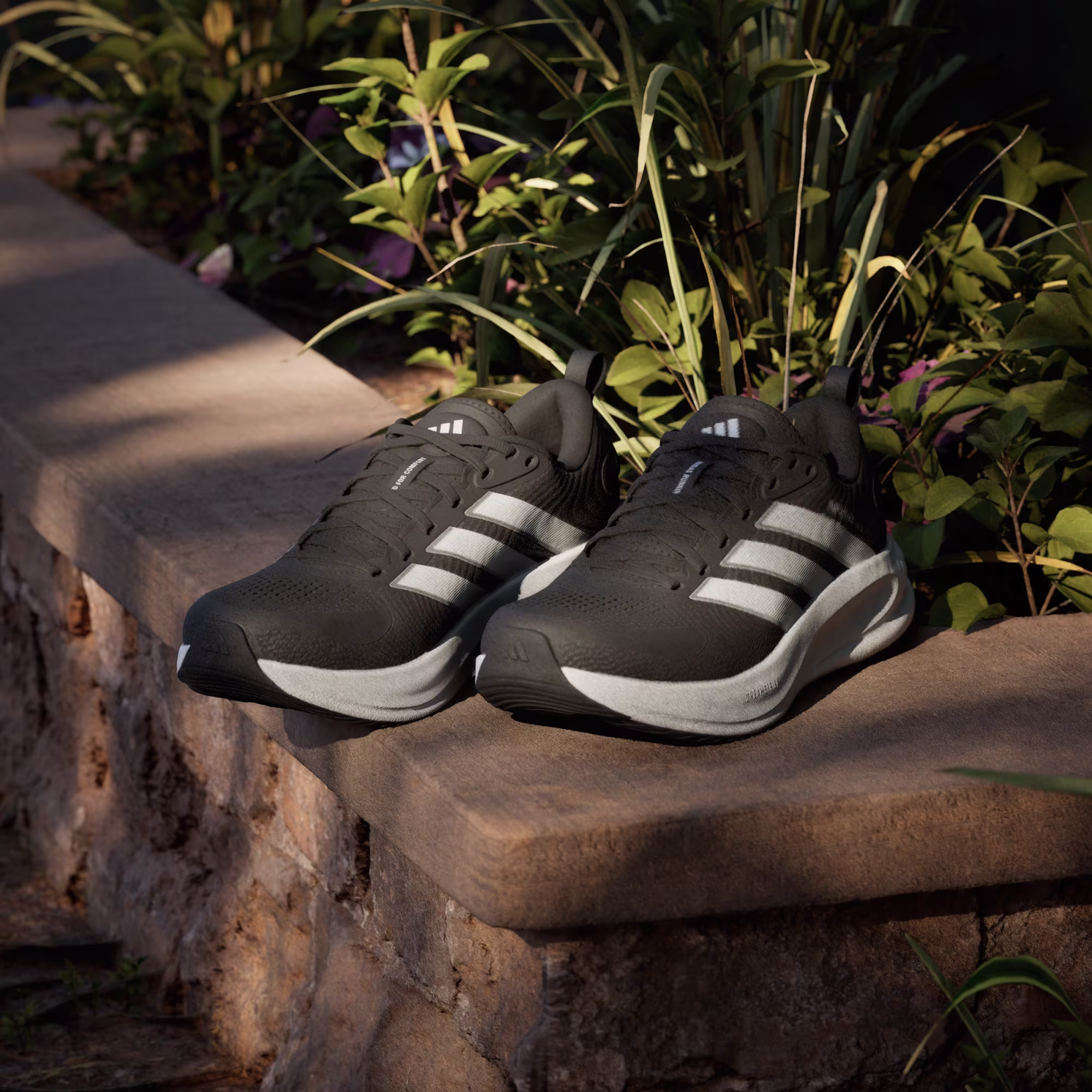 Adidas მამაკაცის სპორტული ფეხსაცმელი