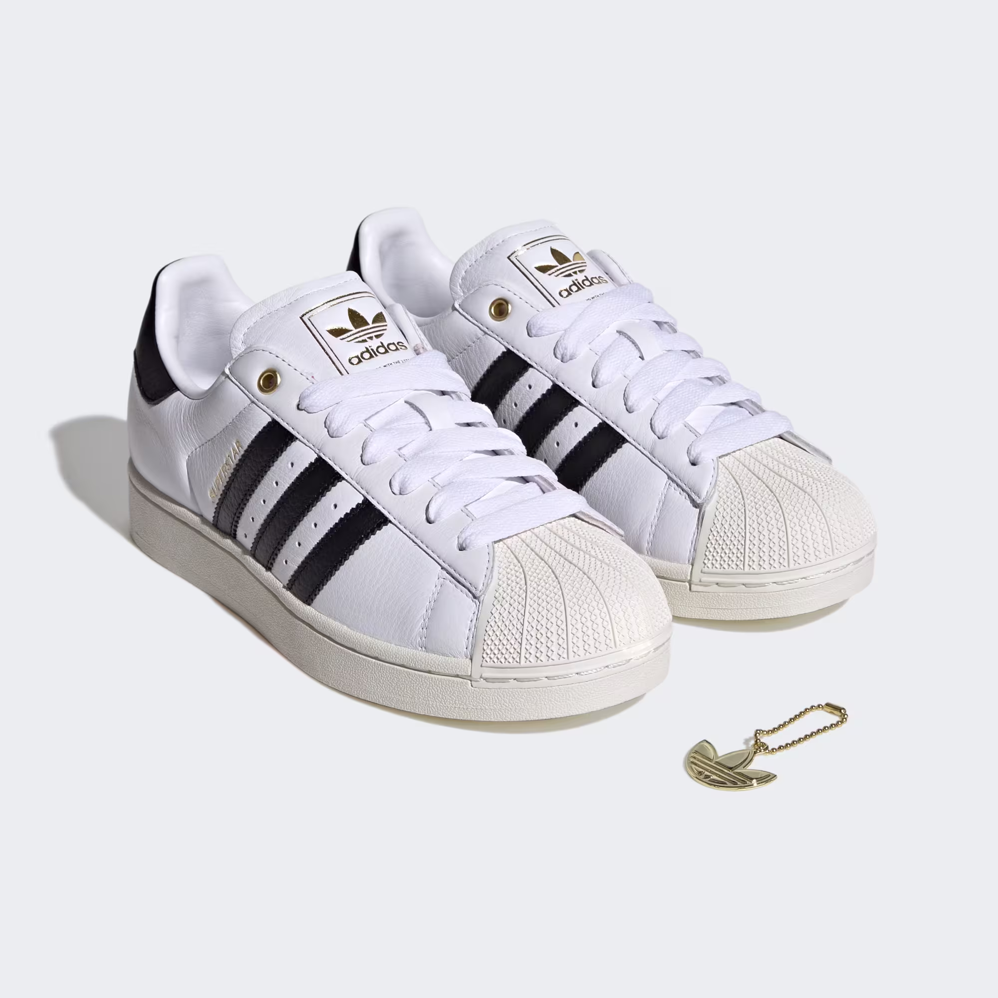 Adidas მამაკაცის სპორტული ფეხსაცმელი