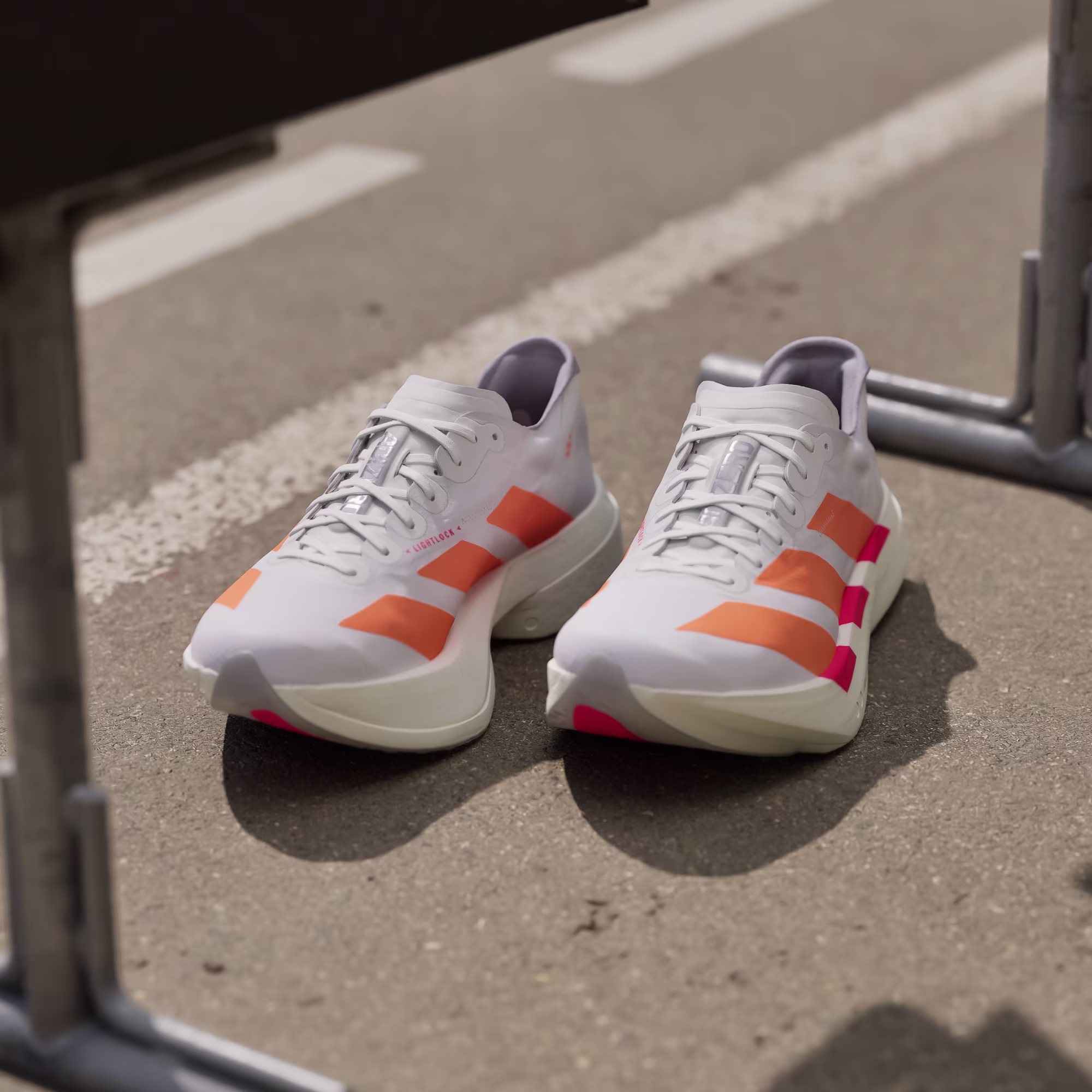 Adidas მამაკაცის სპორტული ფეხსაცმელი