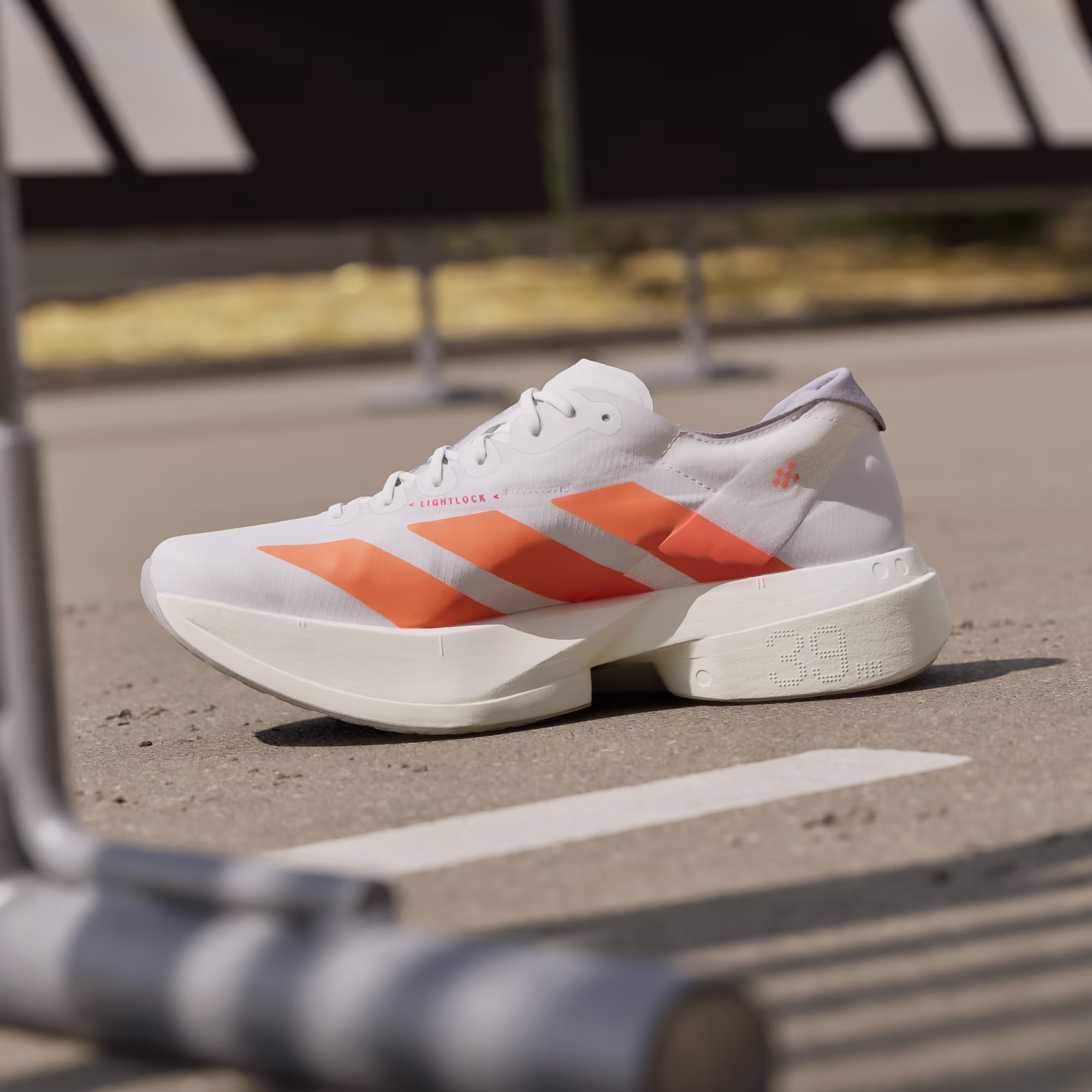 Adidas მამაკაცის სპორტული ფეხსაცმელი