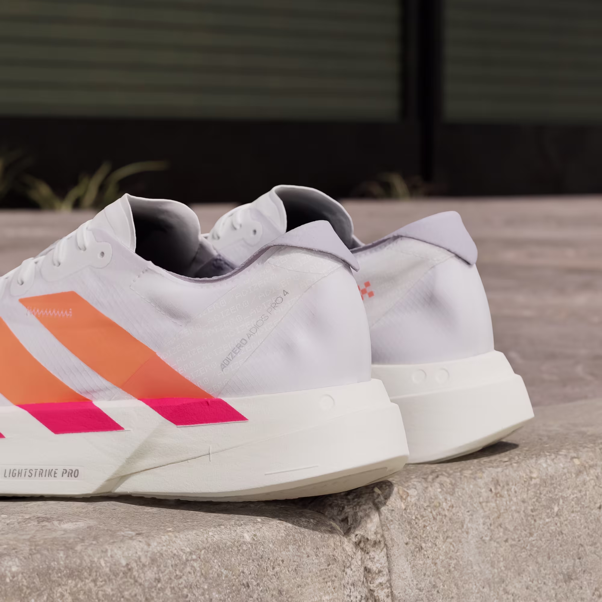 Adidas მამაკაცის სპორტული ფეხსაცმელი