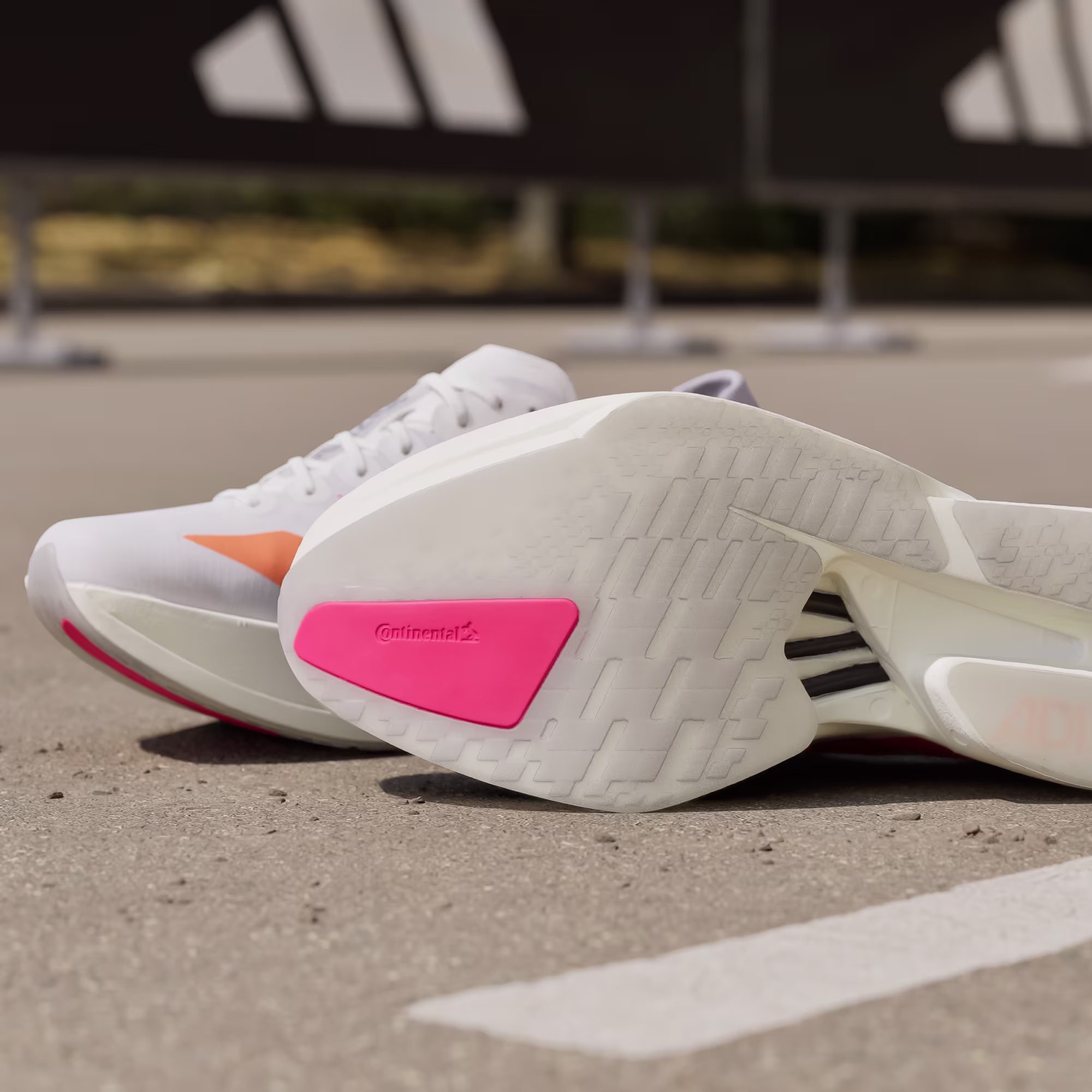 Adidas მამაკაცის სპორტული ფეხსაცმელი