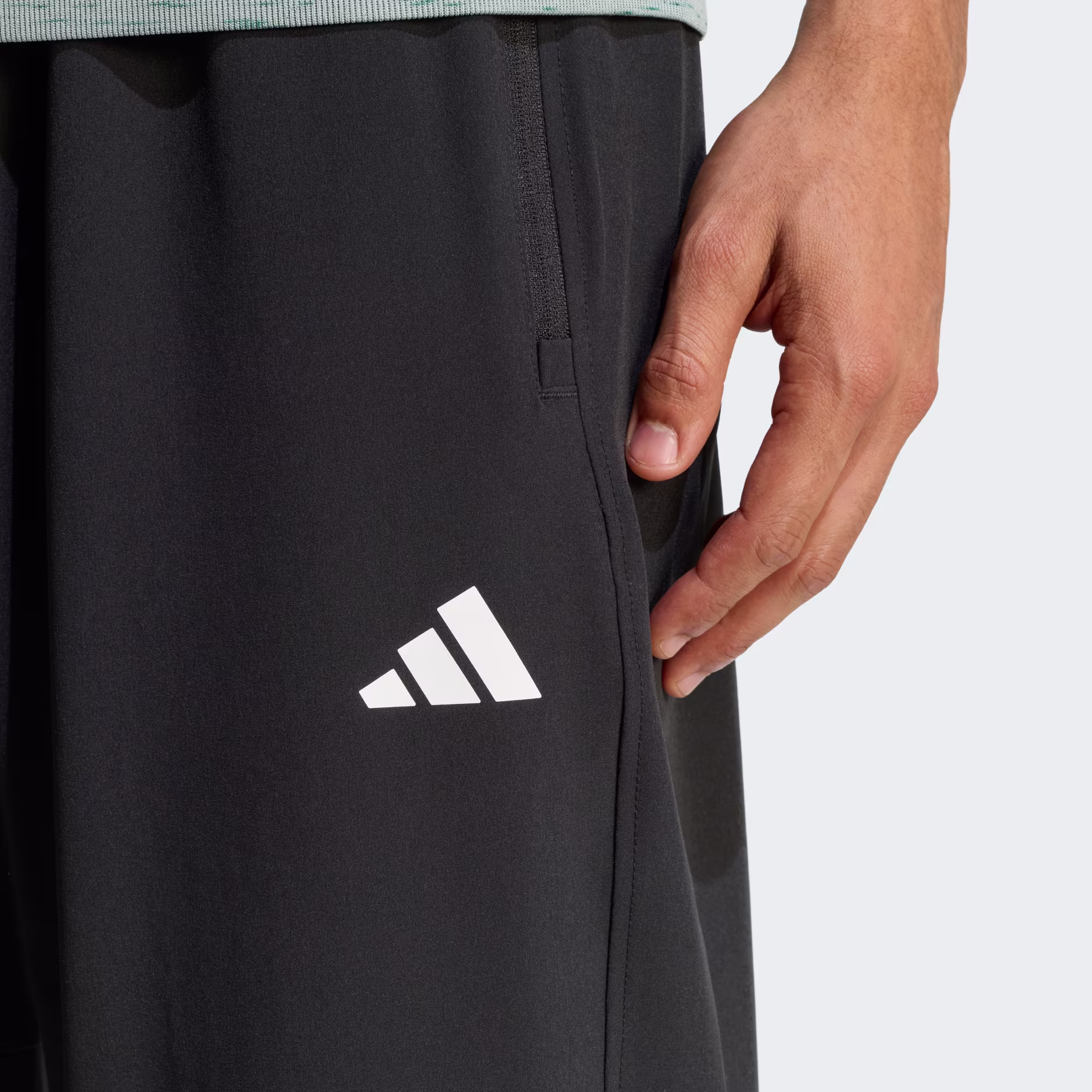 Adidas მამაკაცის შარვალი
