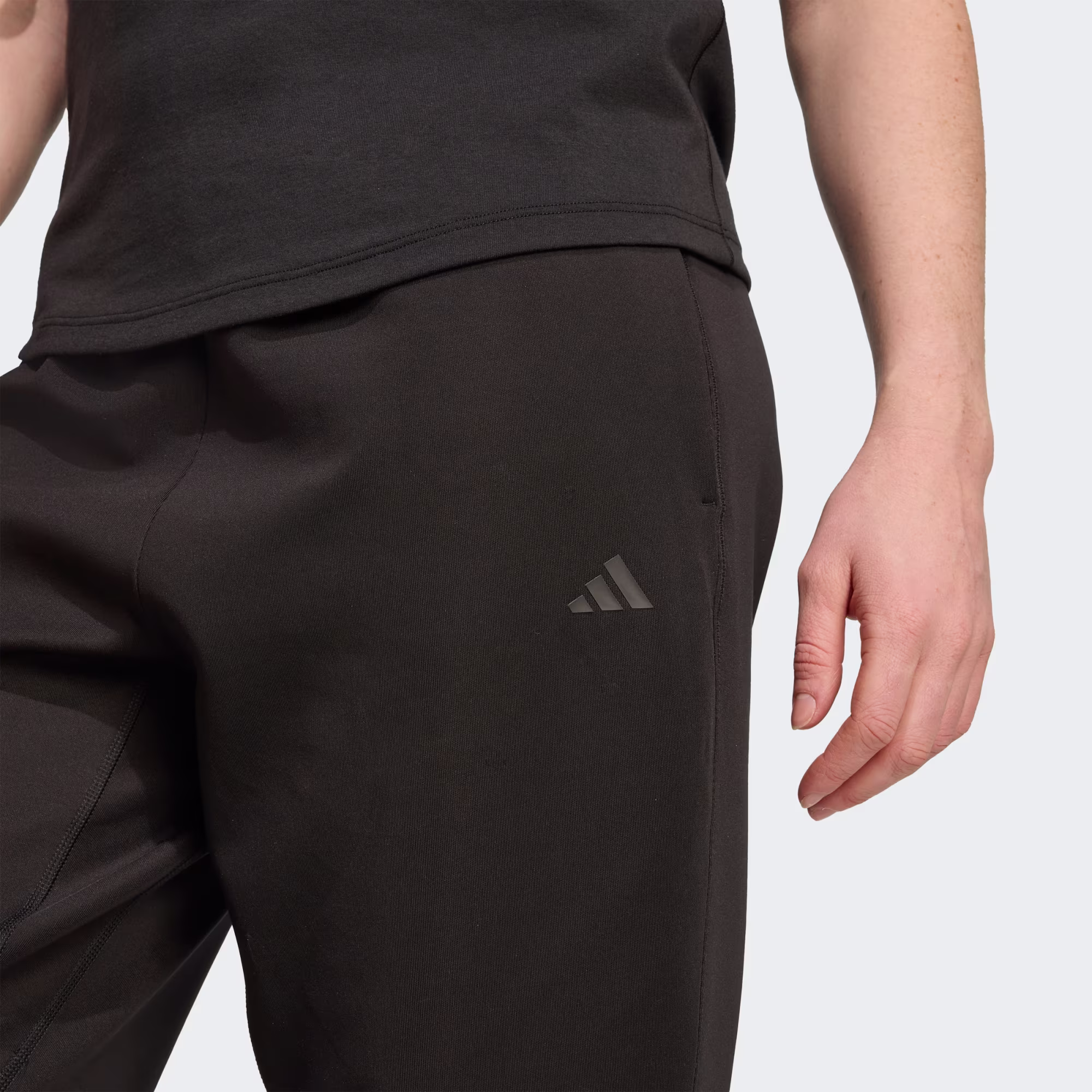 Adidas ქალის შარვალი