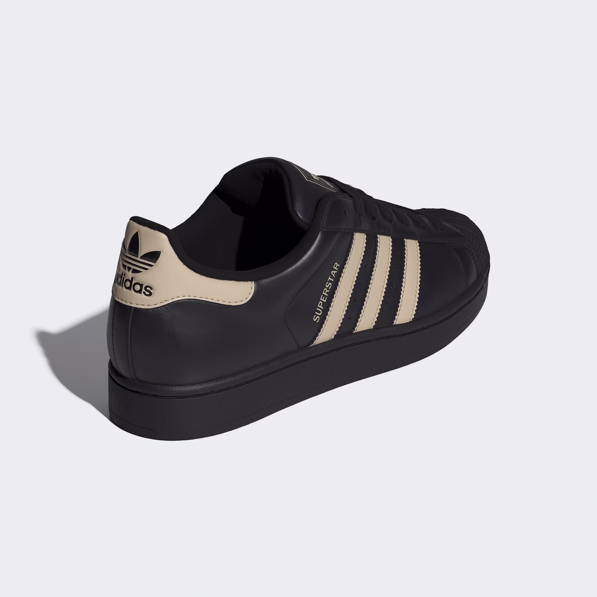 Adidas მამაკაცის სპორტული ფეხსაცმელი