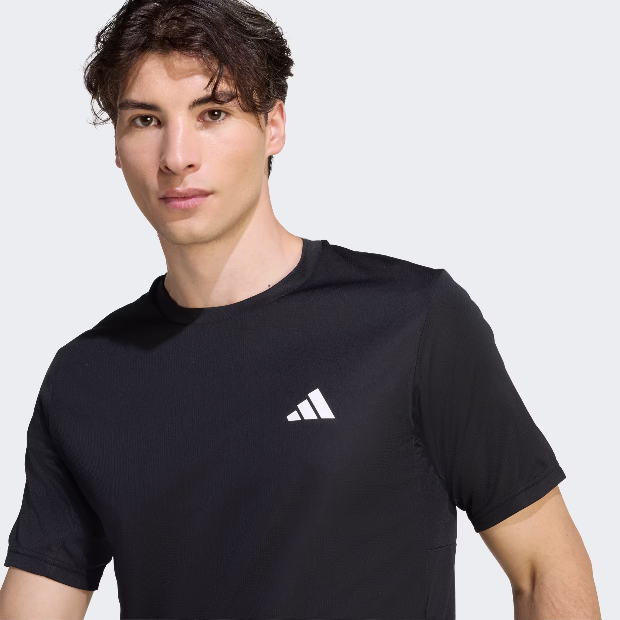 Adidas მამაკაცის მაისური