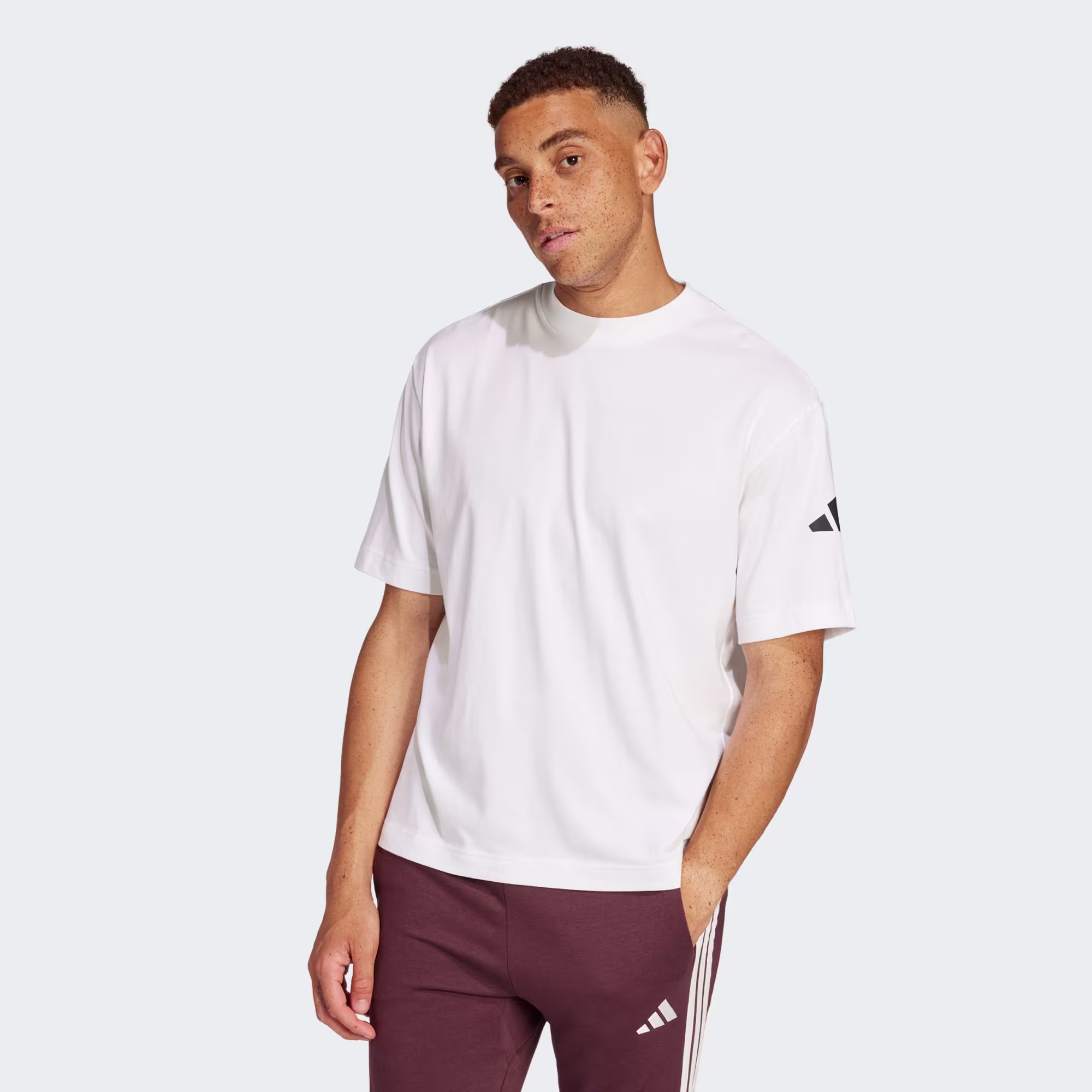 Adidas მამაკაცის მაისური