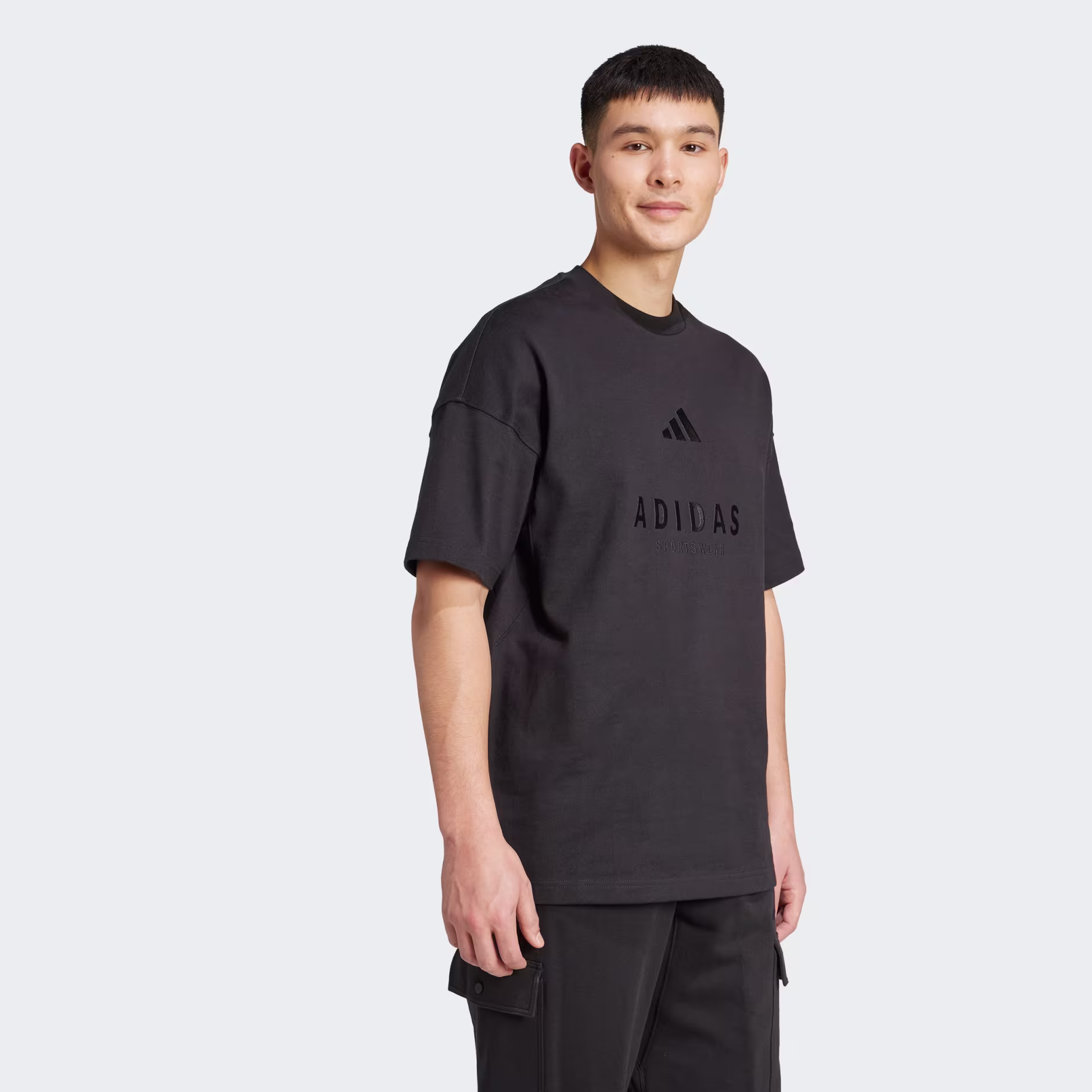 Adidas მამაკაცის მაისური