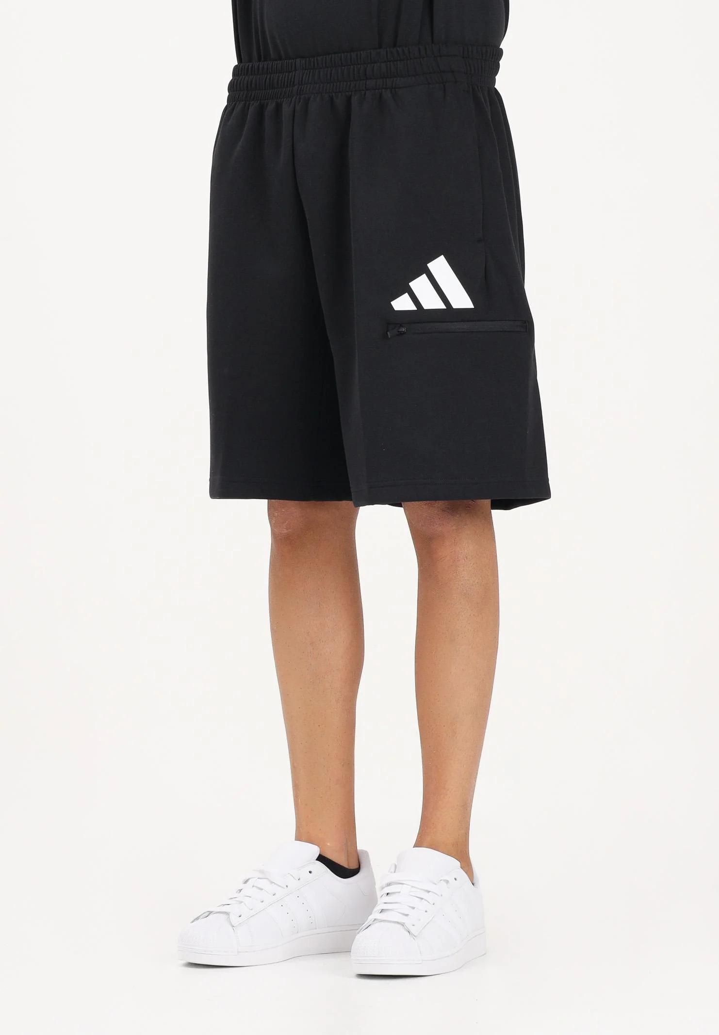 Adidas მამაკაცის შორტი