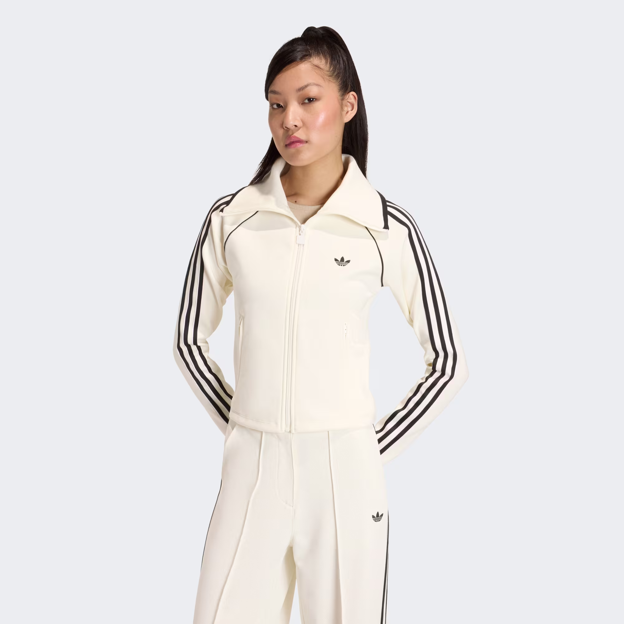 Adidas ქალის ჯემპრი