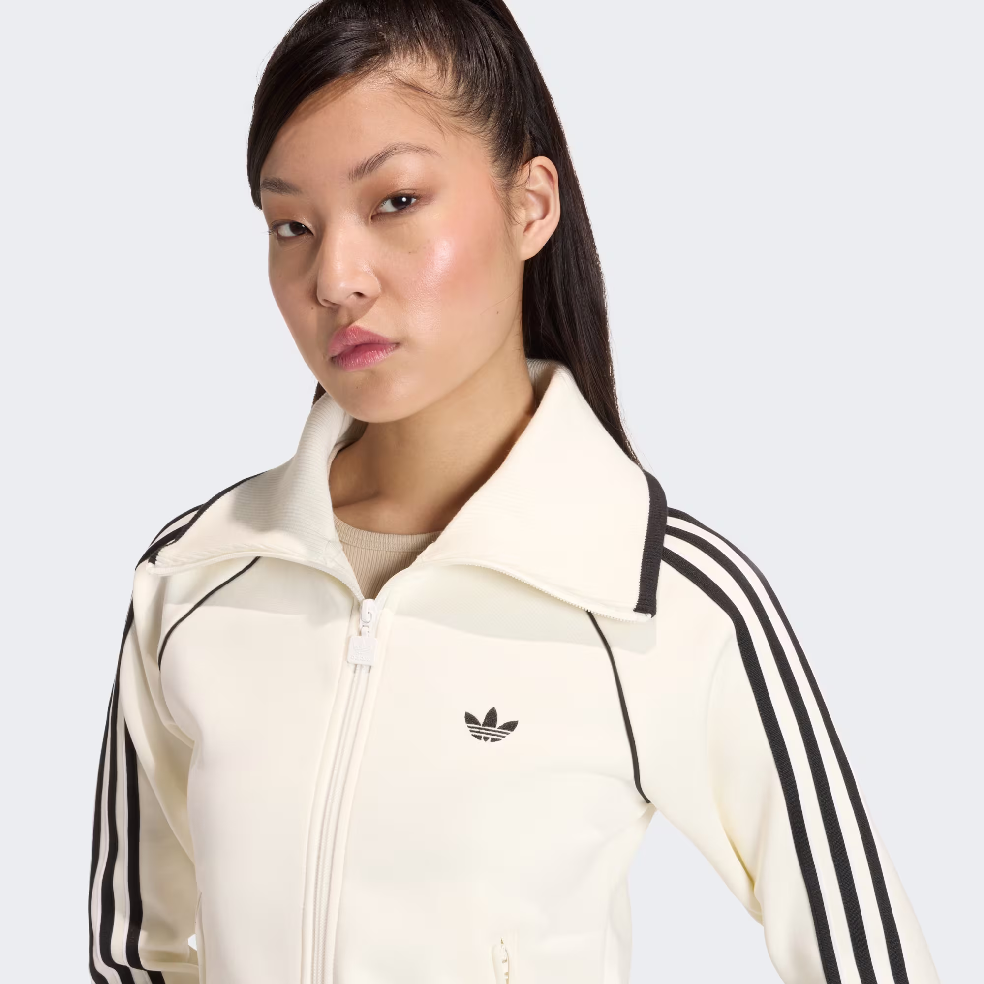Adidas ქალის ჯემპრი