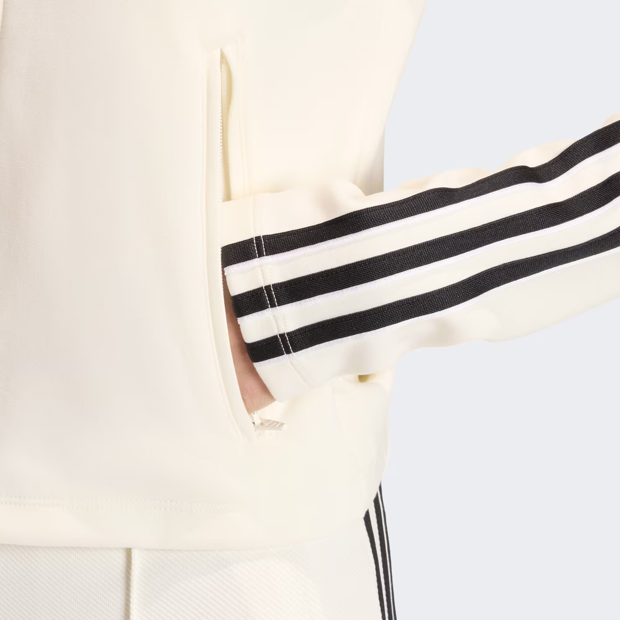 Adidas ქალის ჯემპრი