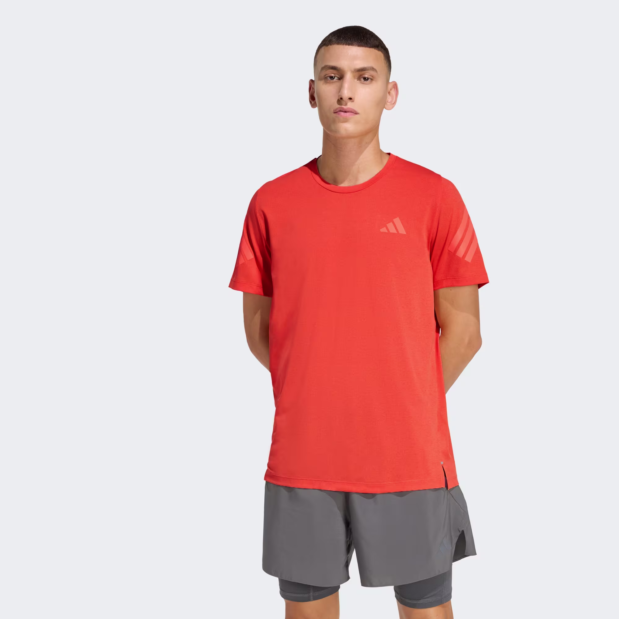 Adidas მამაკაცის მაისური
