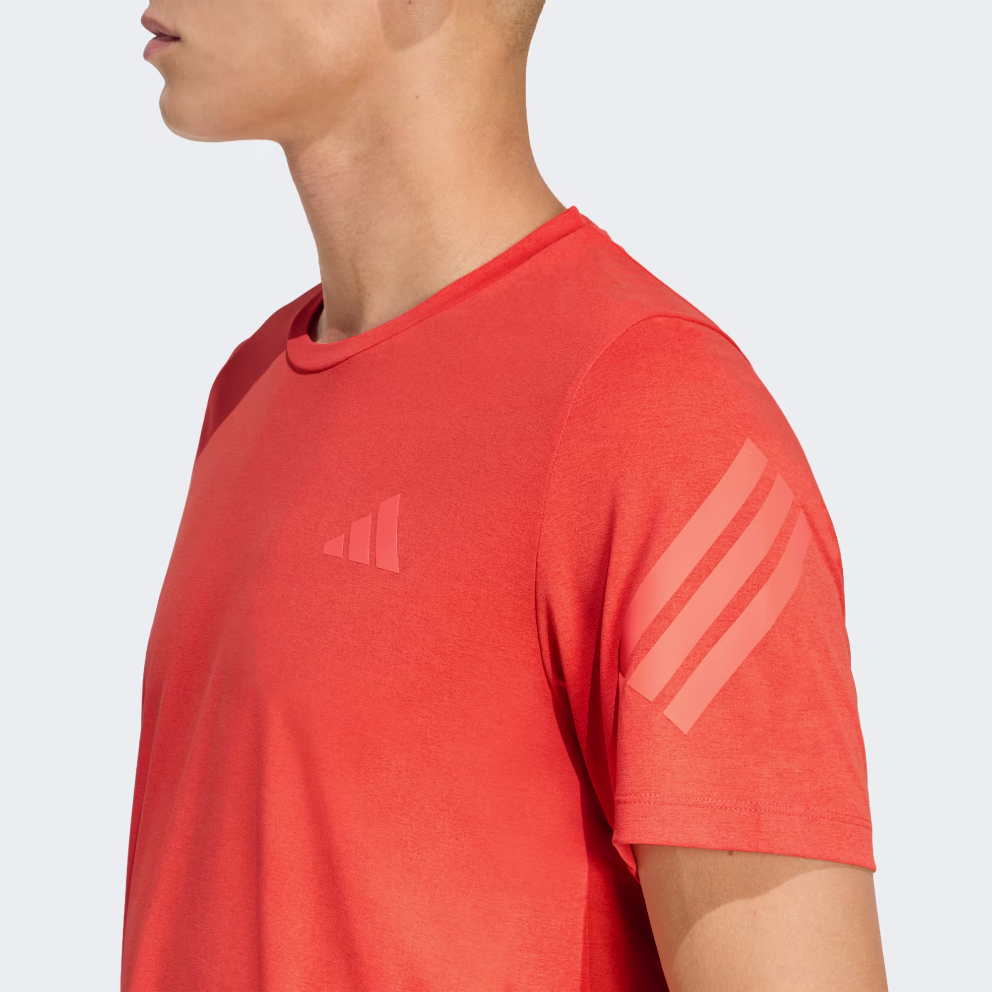 Adidas მამაკაცის მაისური