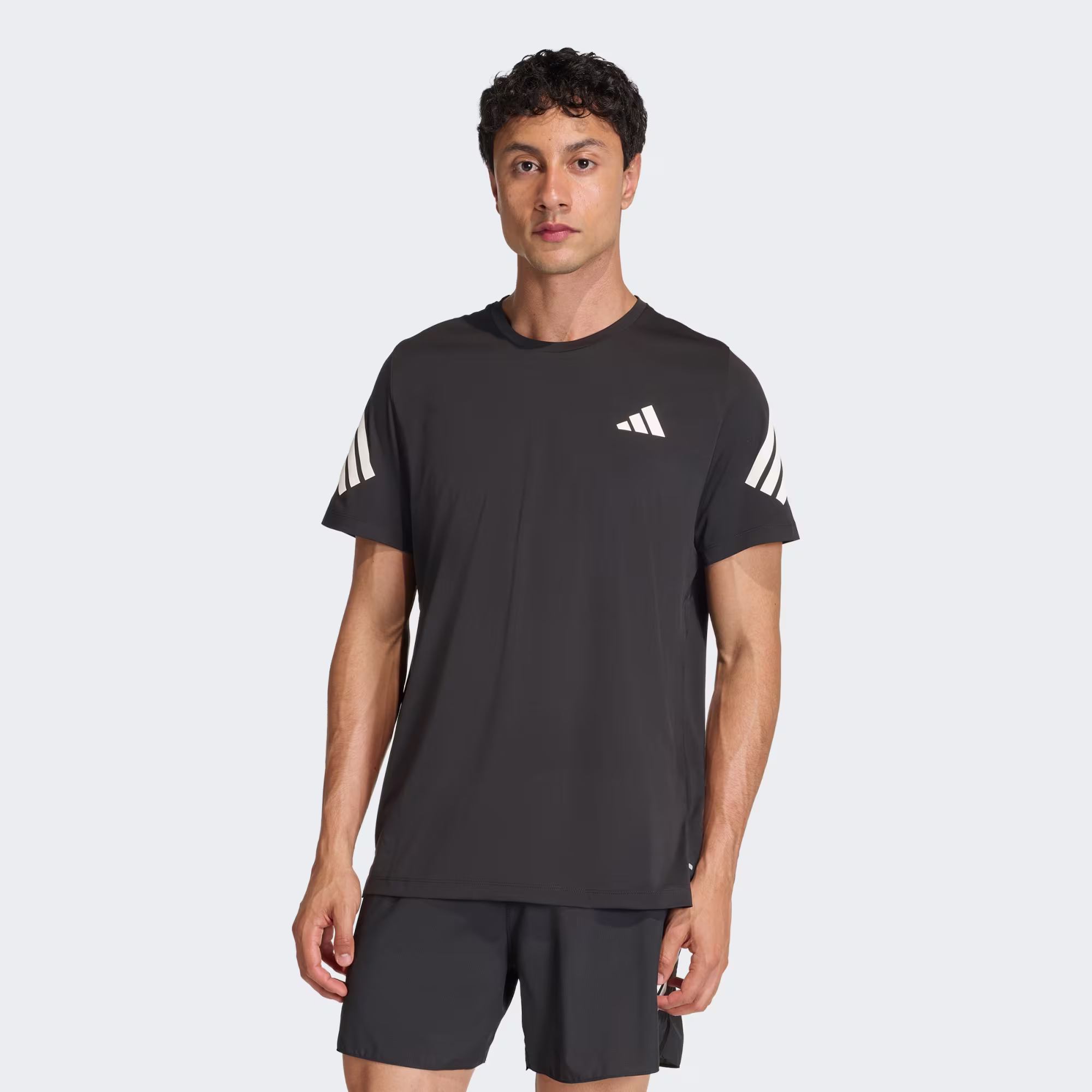 Adidas მამაკაცის მაისური