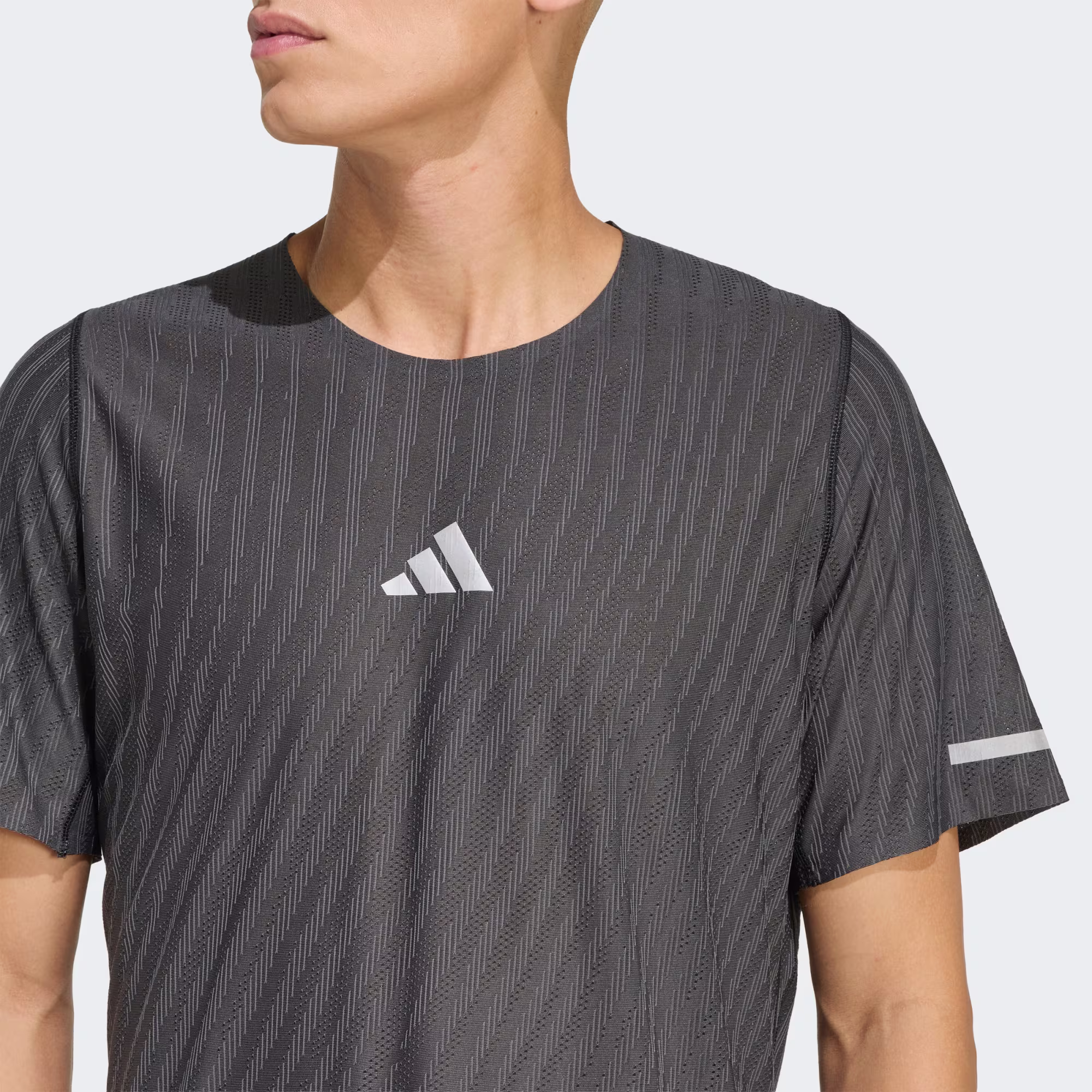Adidas მამაკაცის მაისური