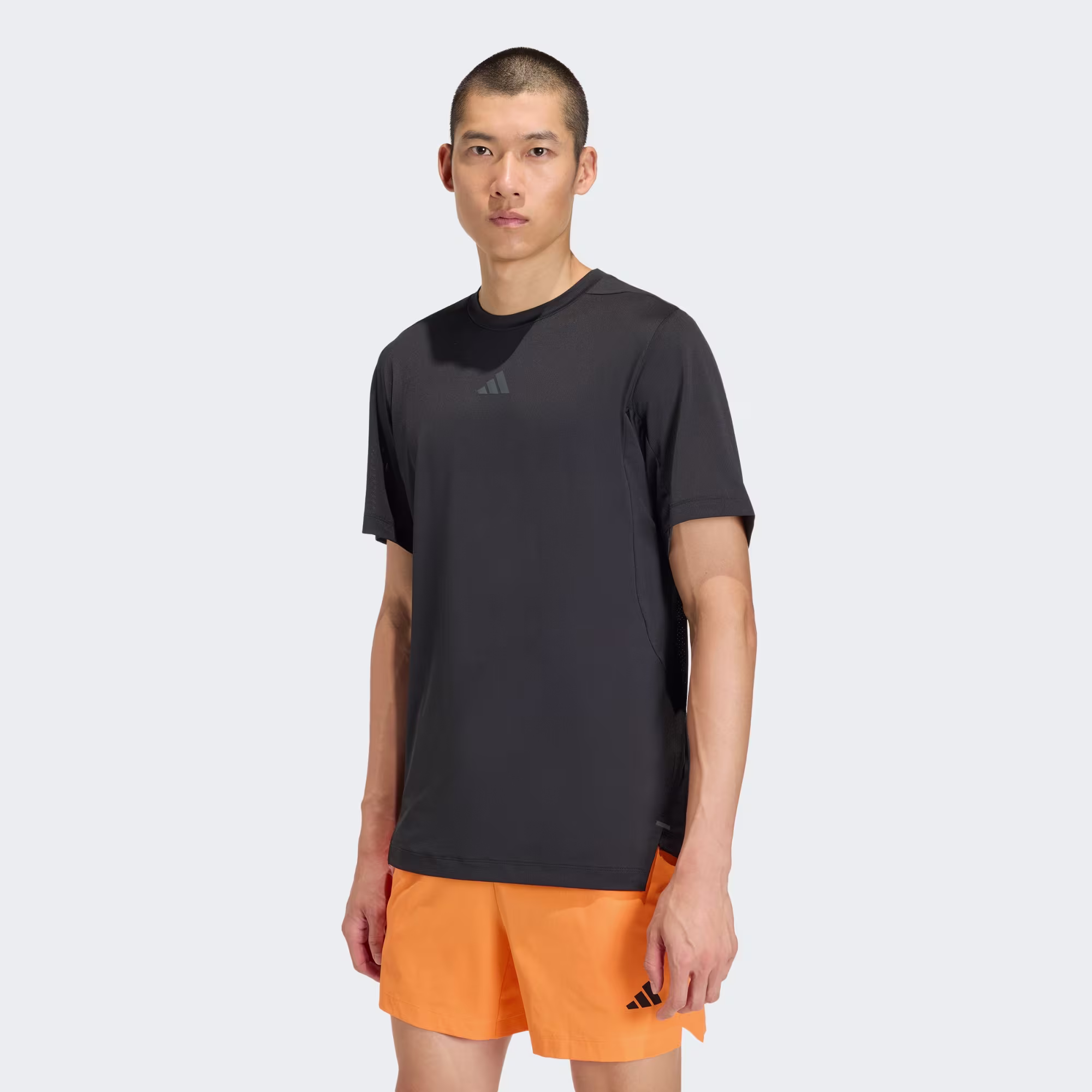 Adidas მამაკაცის მაისური