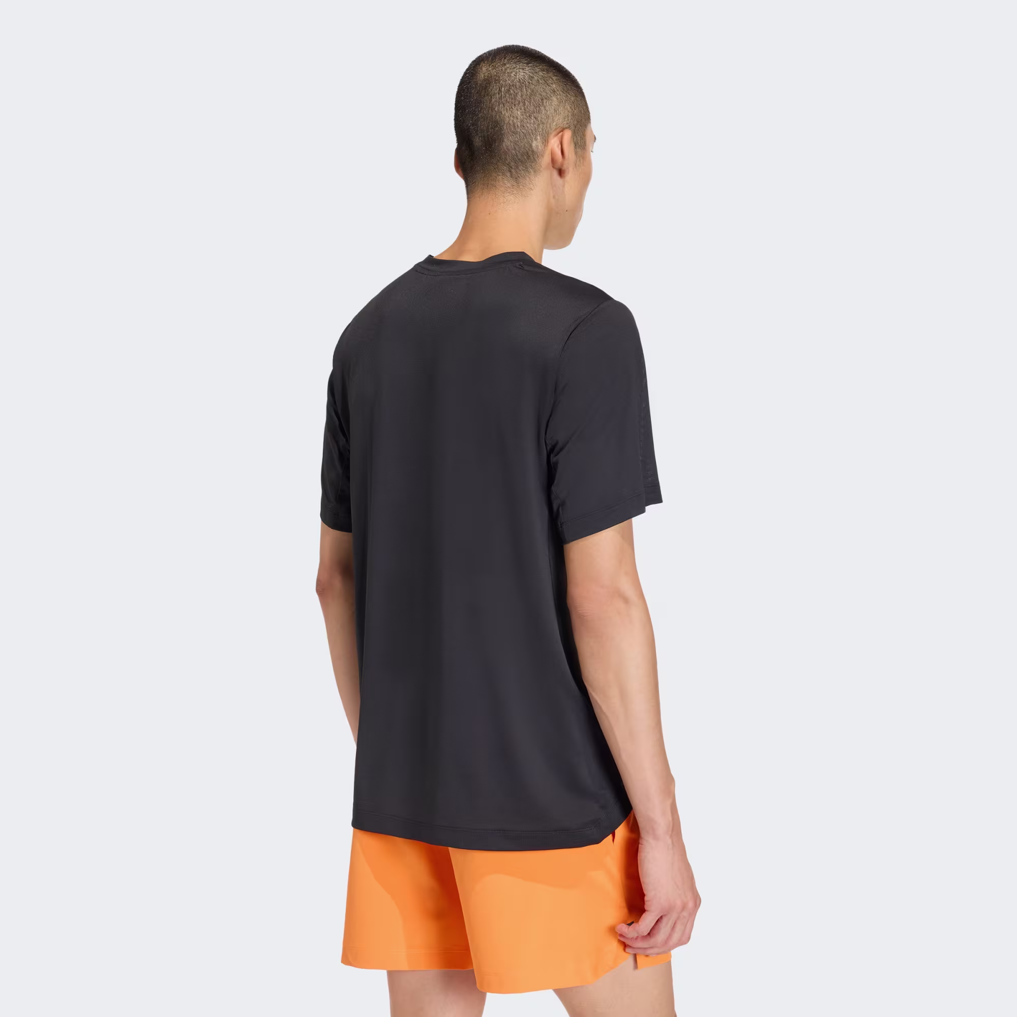 Adidas მამაკაცის მაისური