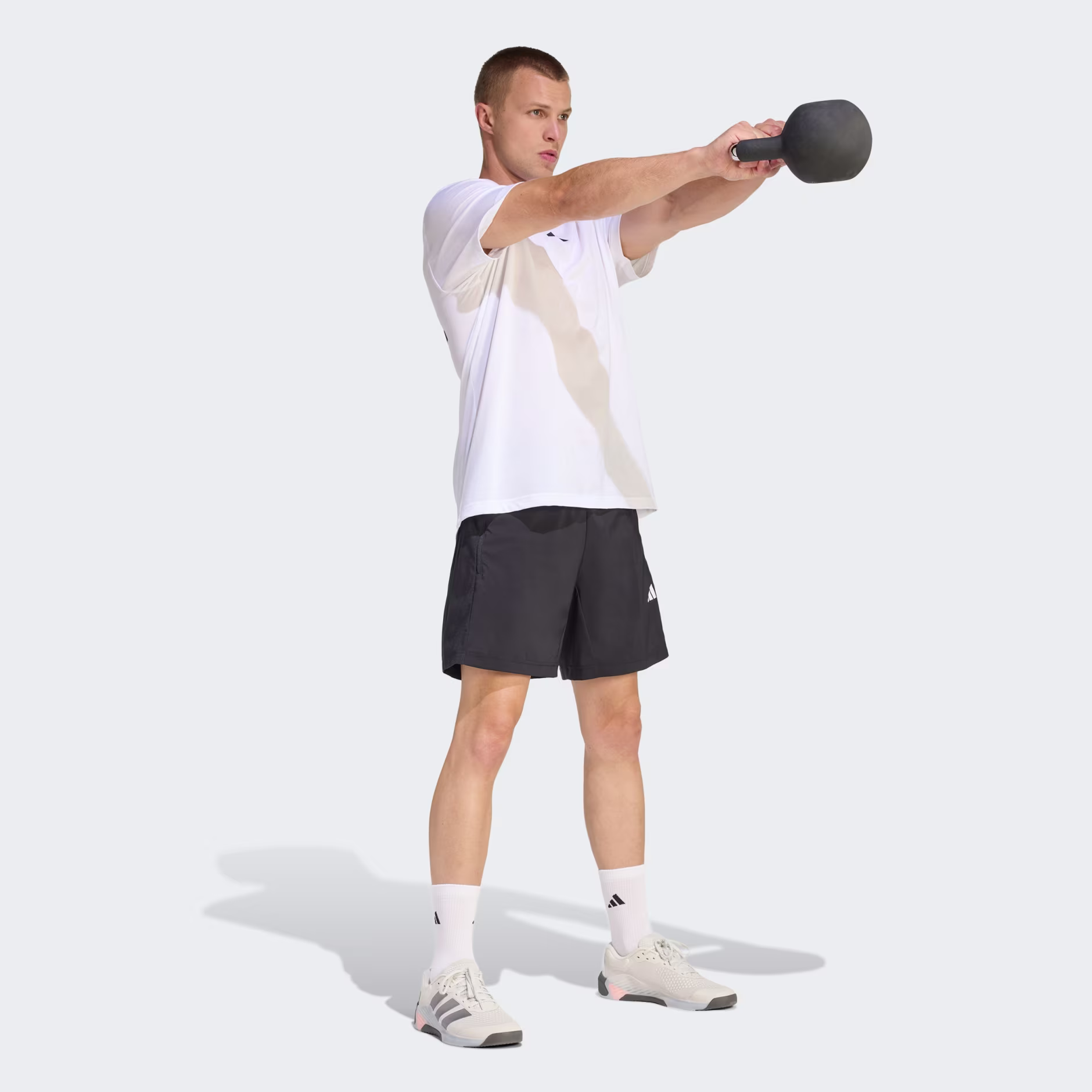 Adidas მამაკაცის მაისური