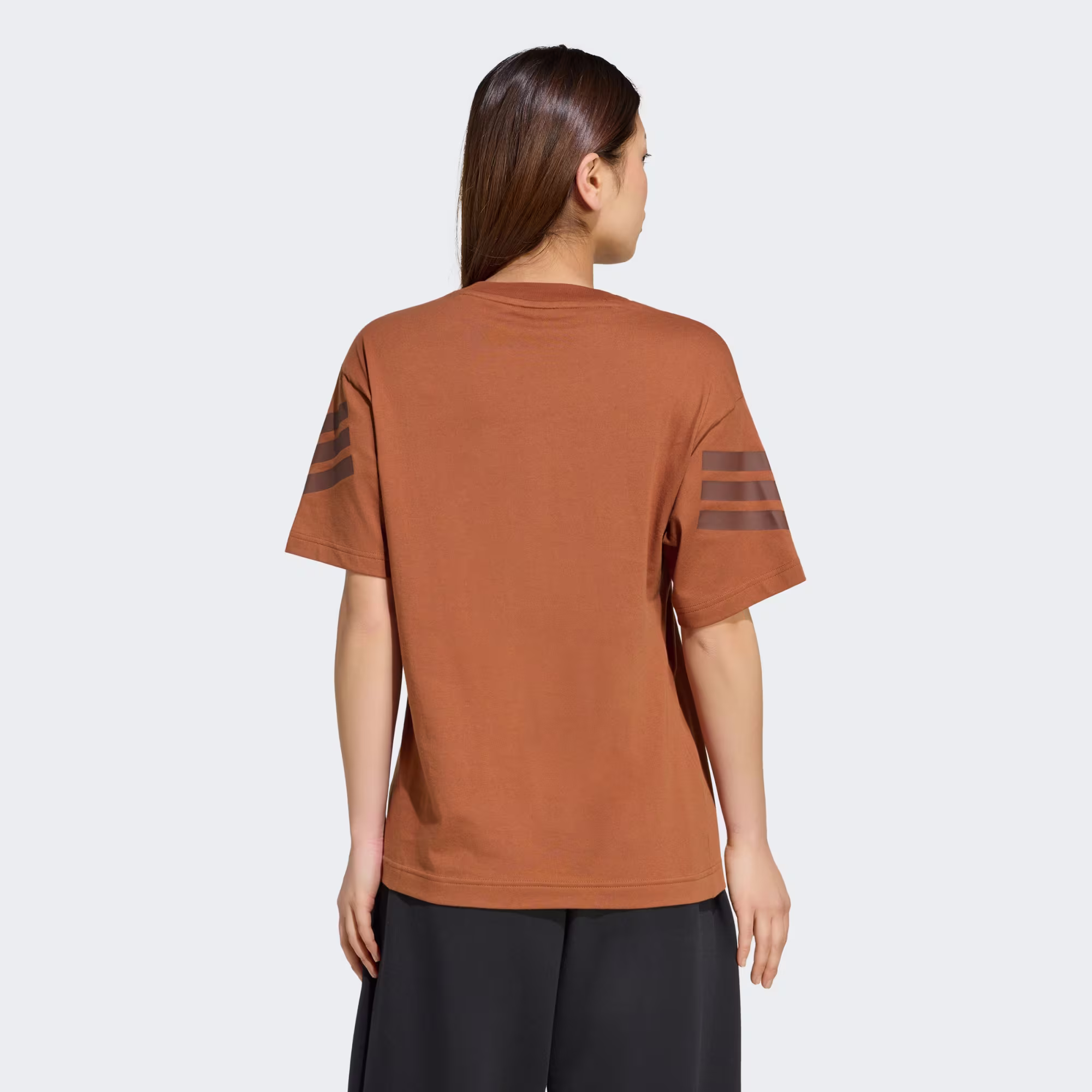 Adidas ქალის მაისური
