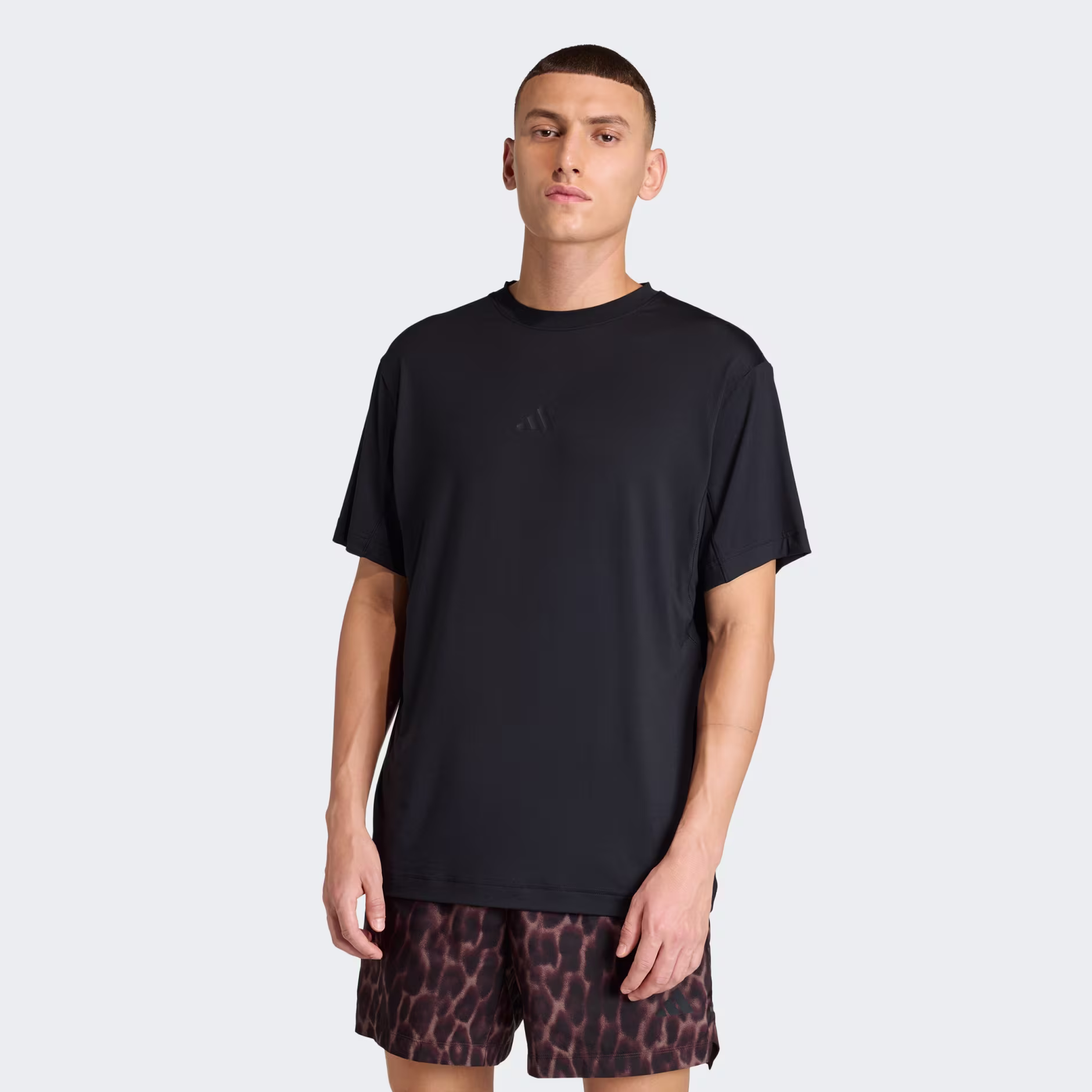Adidas მამაკაცის მაისური