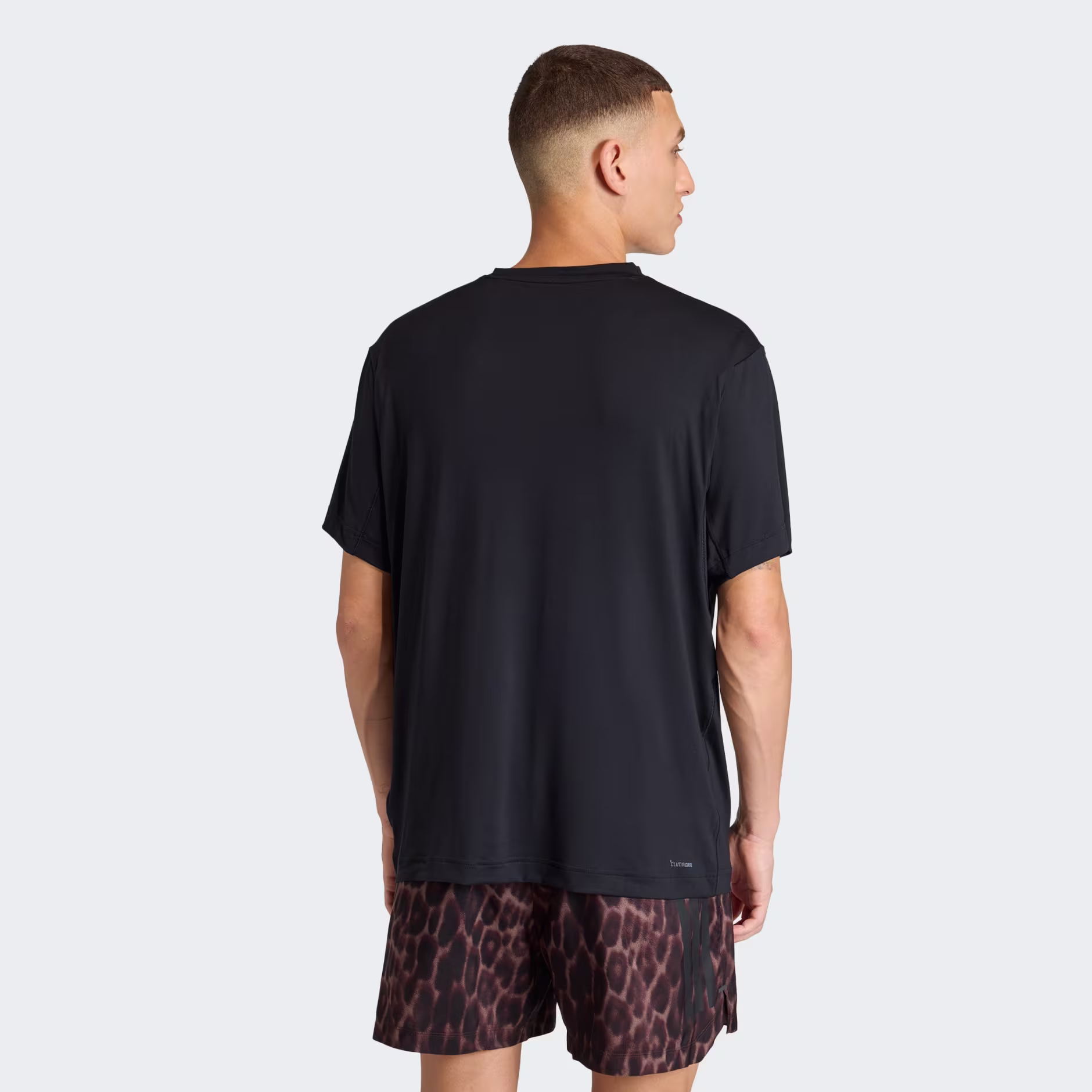 Adidas მამაკაცის მაისური