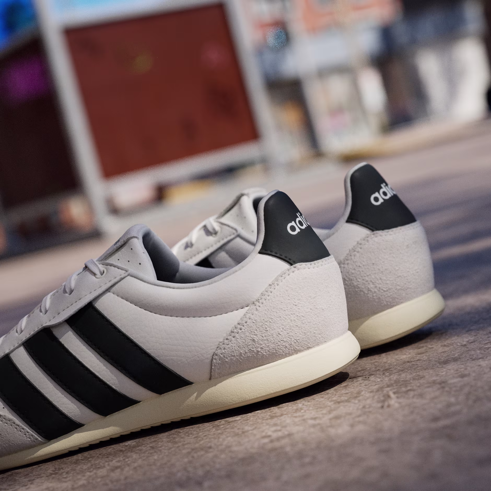 Adidas მამაკაცის სპორტული ფეხსაცმელი