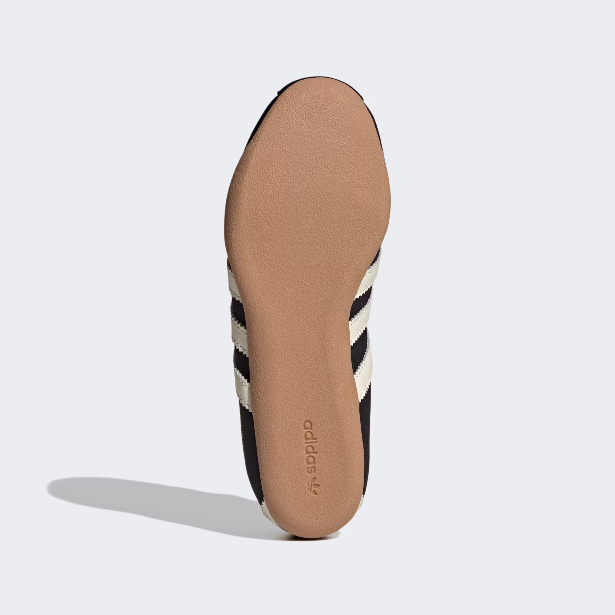 Adidas ქალის სპორტული ფეხსაცმელი